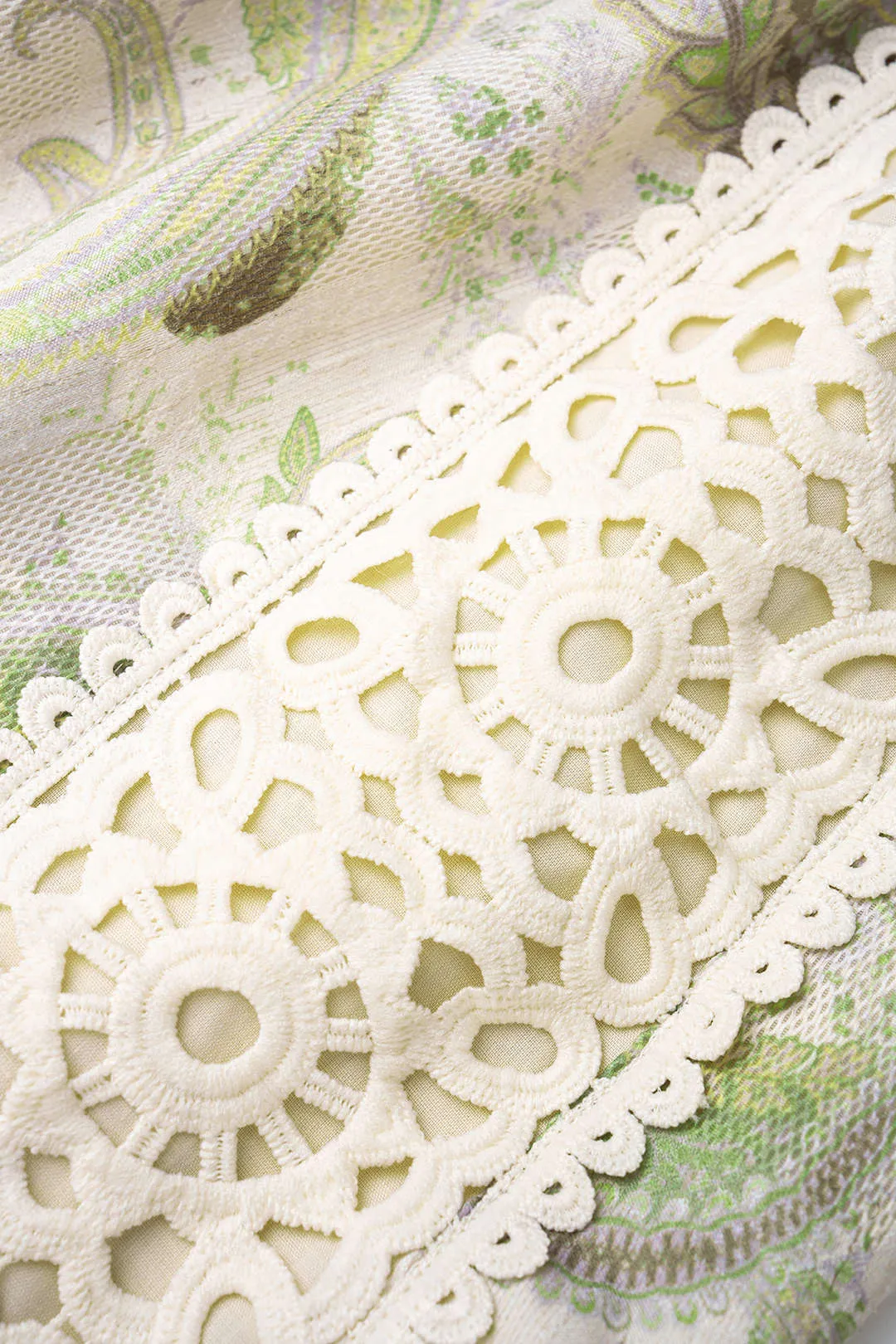 Floral Print Applique Wide Leg Shorts sold by Micas product image thumbnail 3