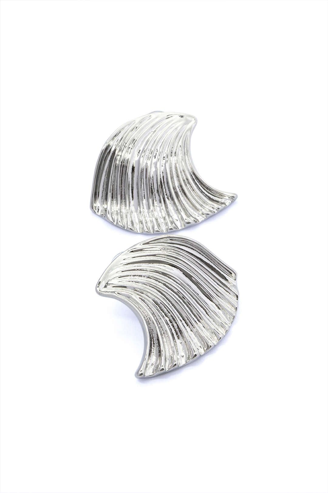 Shell Design Earrings sold by Micas product image thumbnail 3