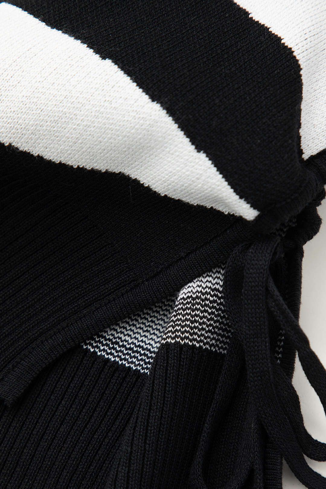 Black And White Knit Sleeveless Top And High Waisted Shorts Set sold by Micas product image thumbnail 8