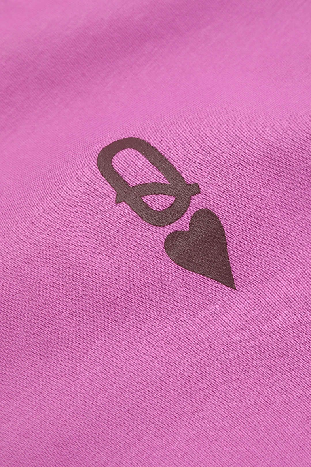 Letter Q Graphic Knot Hem T-Shirt sold by Micas product image thumbnail 4