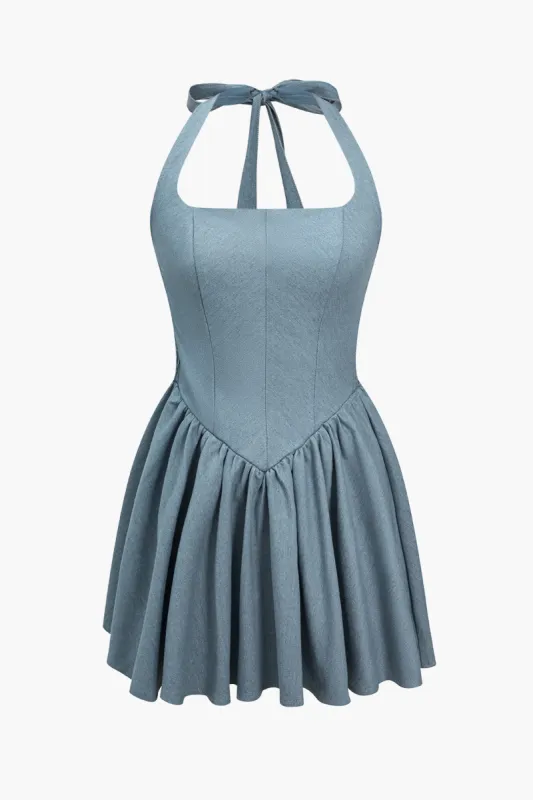 Solid Halter rygfri plisseret denim mini kjole sold by Micas