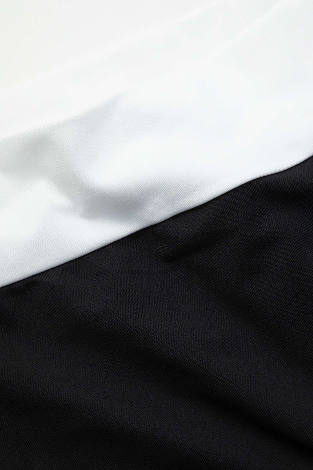 Contrast Off Shoulder Tie Side Long Sleeve Top And Shorts Set sold by Micas product image thumbnail 7