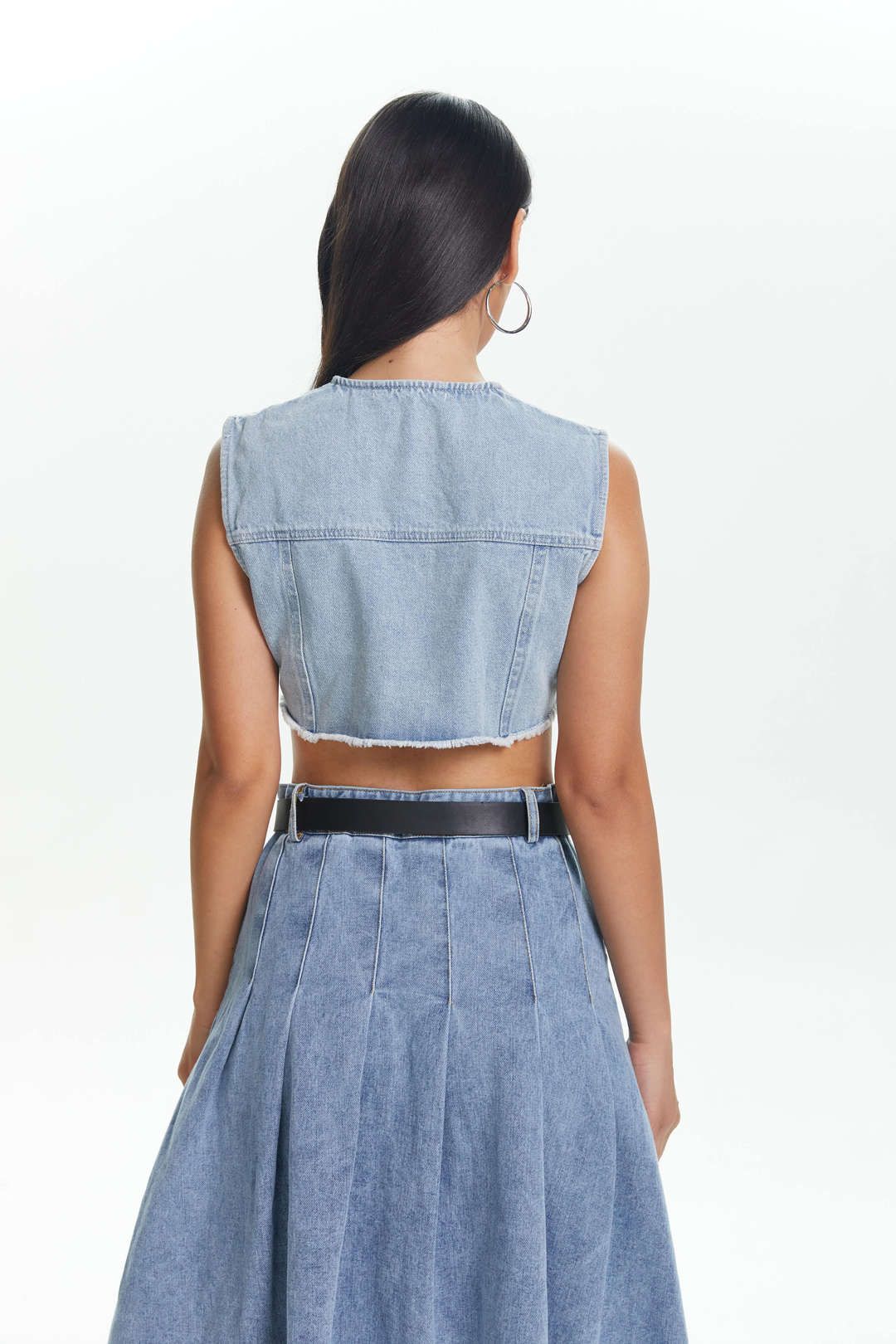 Frayed Hem Denim Crop Vest sold by Micas product image thumbnail 6