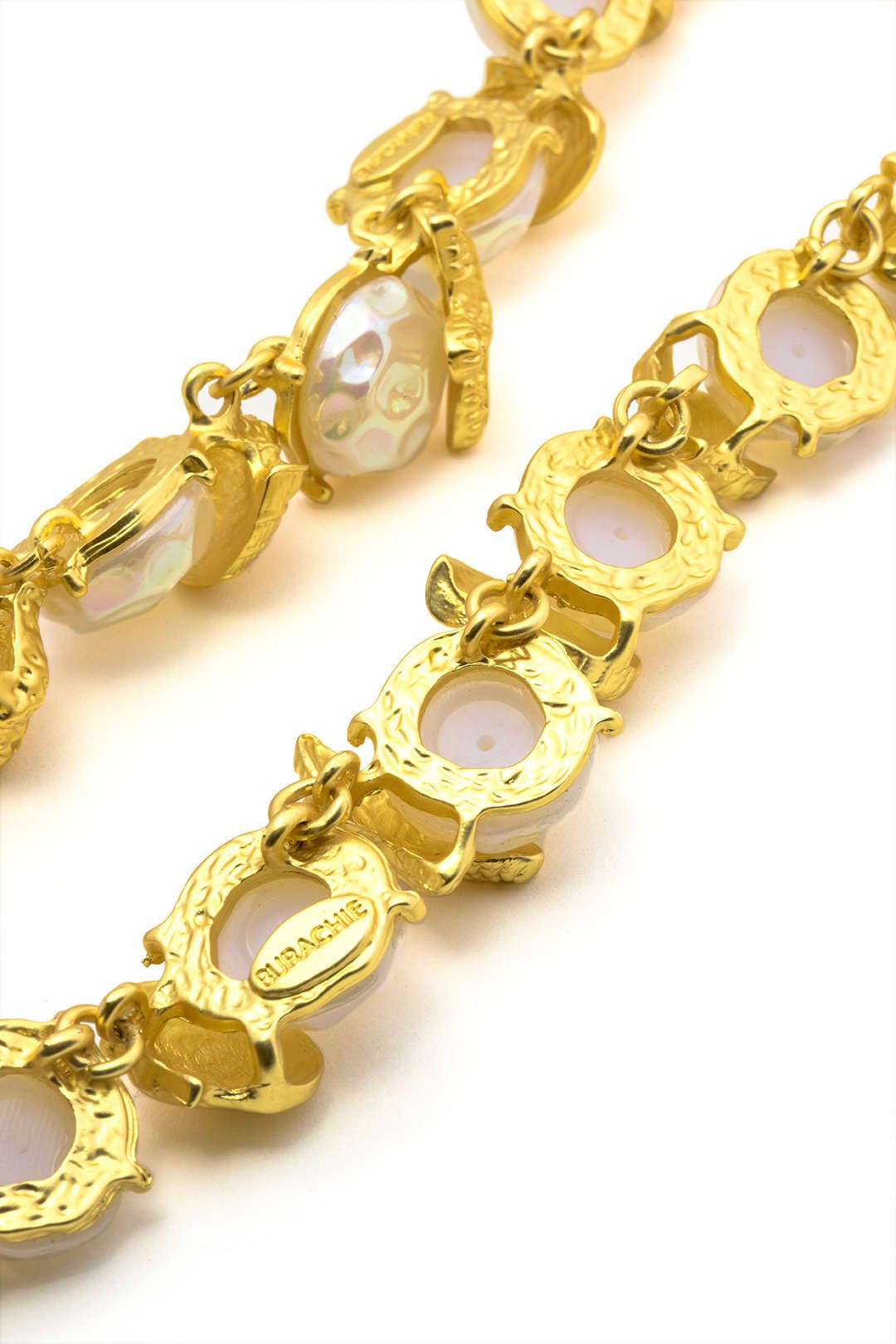 Gold Conch & Pearl Necklace sold by Micas product image thumbnail 4