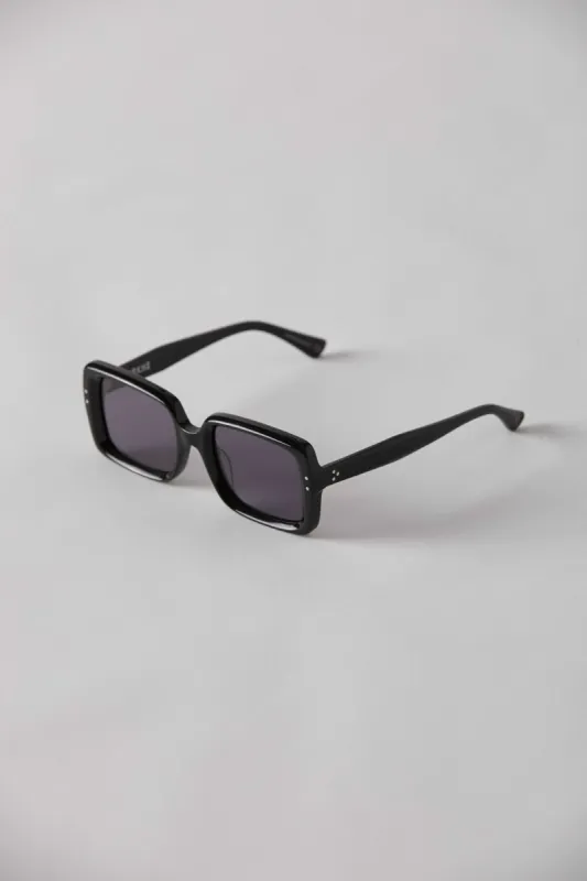 Lou - Black Polished / Black sold by Epokhe