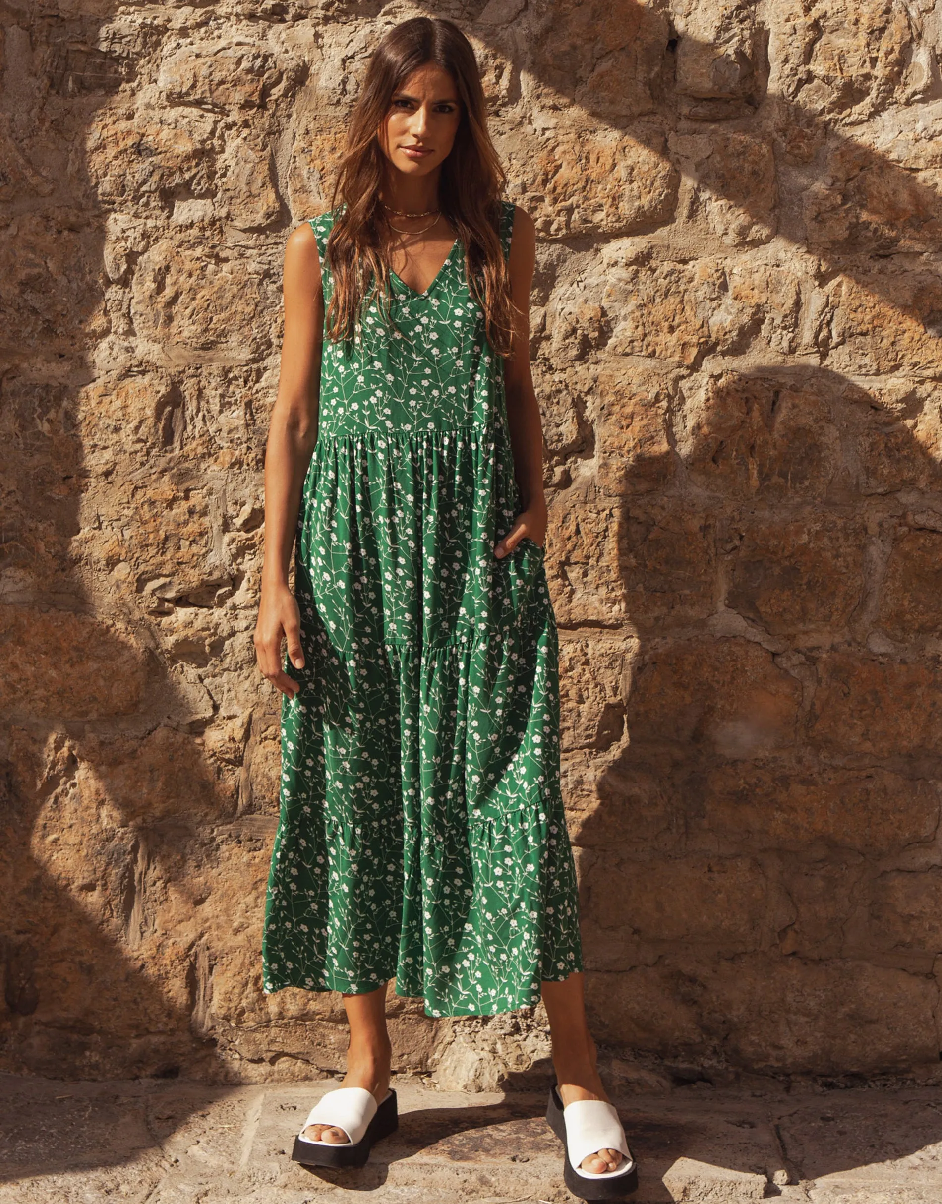 Women's Green Ditsy Floral Print Tiered V-Neck Midi Dress sold by Threadbare product image thumbnail 2