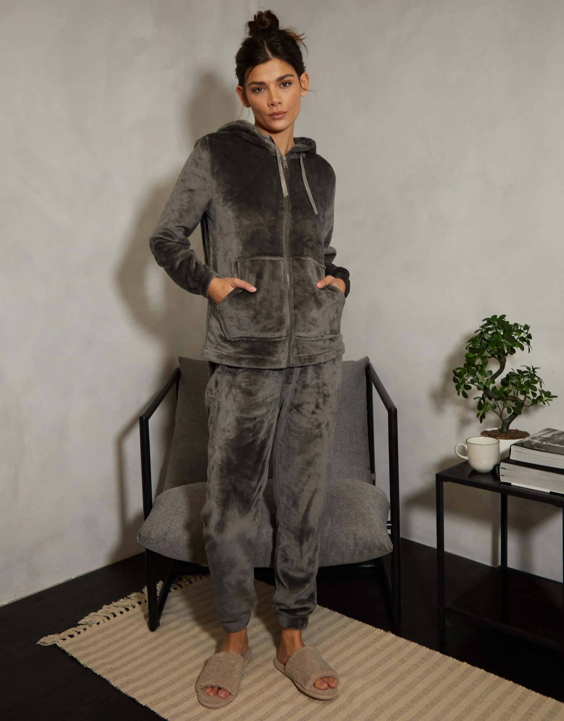 Women's Grey Soft Velour Loungewear Set (2-Piece Set) sold by Threadbare product image thumbnail 3