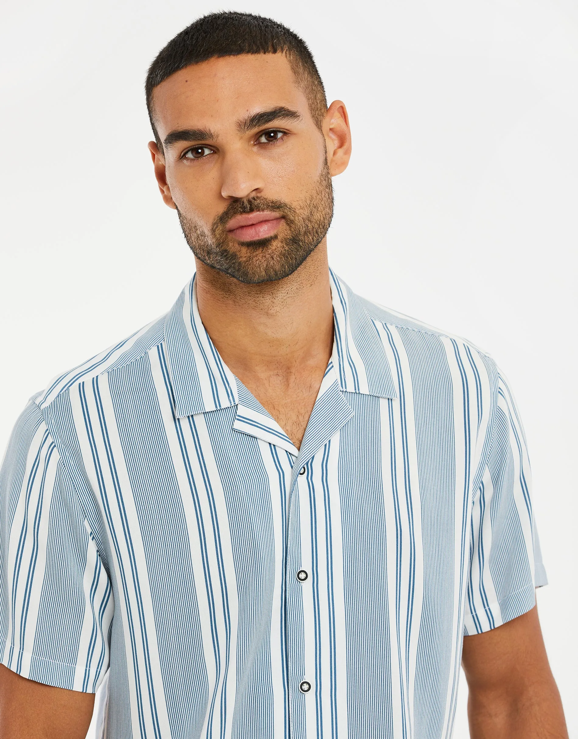 Men's White & Blue Striped Short Sleeve Shirt sold by Threadbare product image thumbnail 4