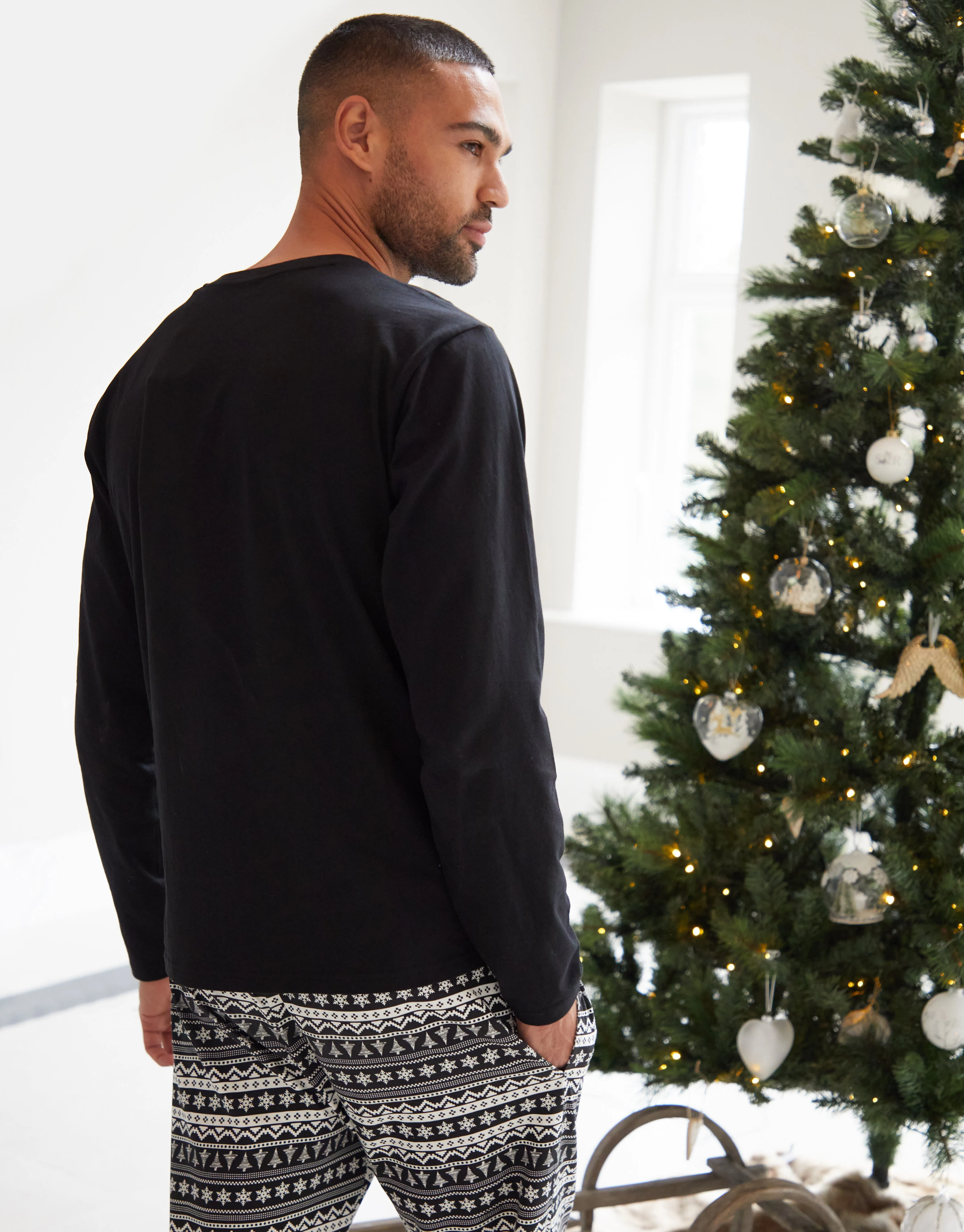 Men's Black Lapland Fairisle Long Sleeve Christmas Pyjamas (2-Piece Set) sold by Threadbare product image thumbnail 2