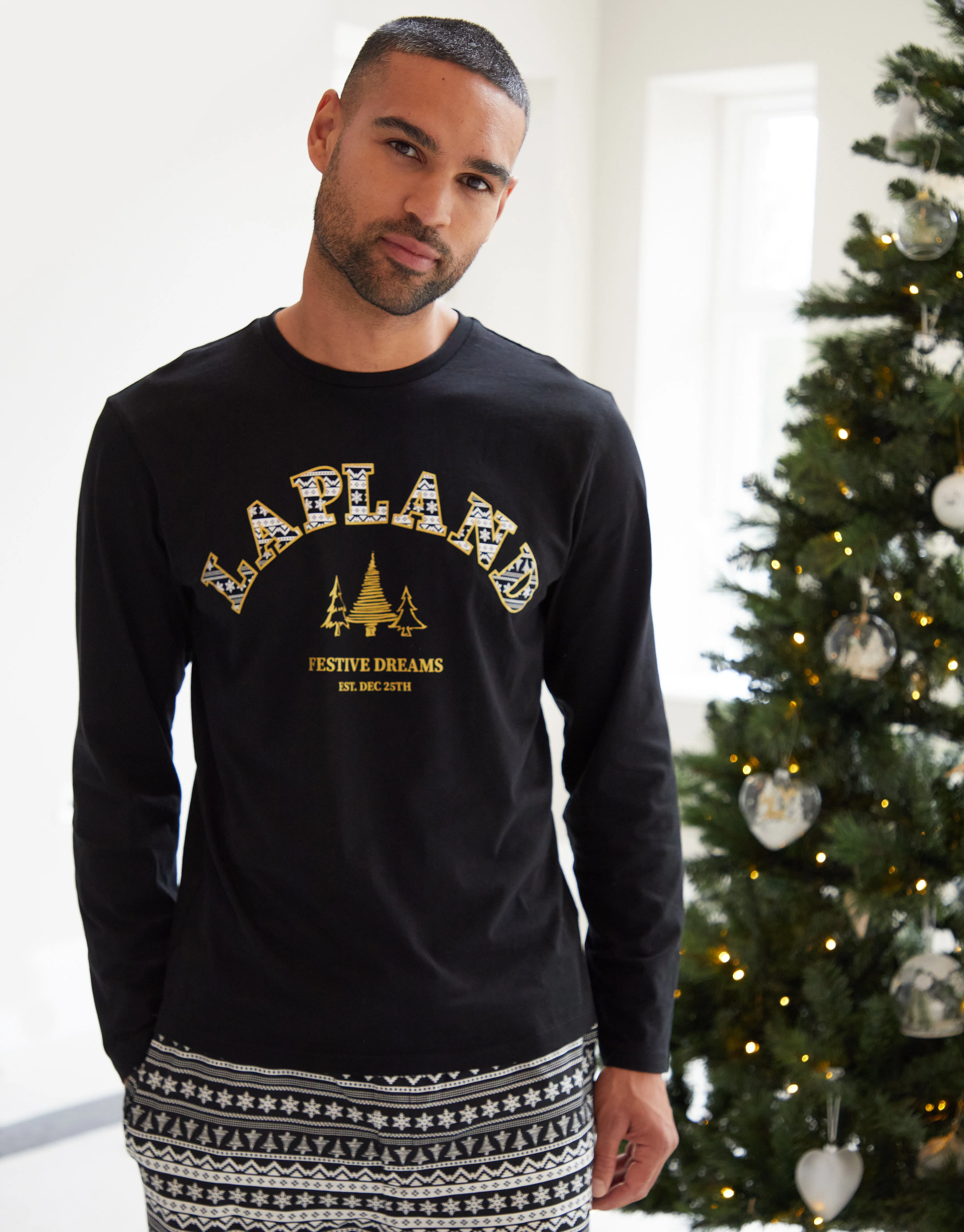 Men's Black Lapland Fairisle Long Sleeve Christmas Pyjamas (2-Piece Set) sold by Threadbare product image thumbnail 4