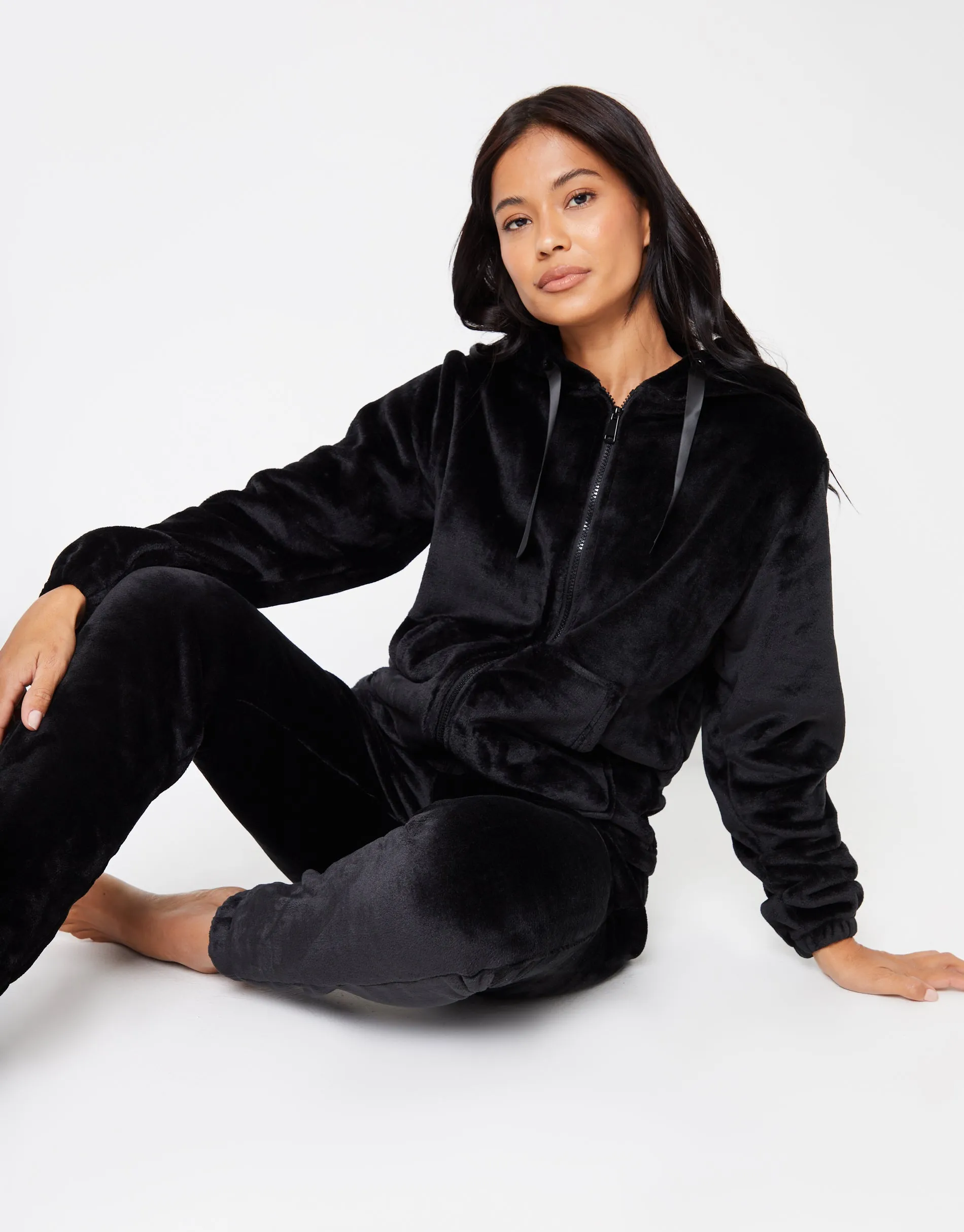 Women's Black Soft Velour Loungewear Set (2-Piece Set) sold by Threadbare product image thumbnail 5