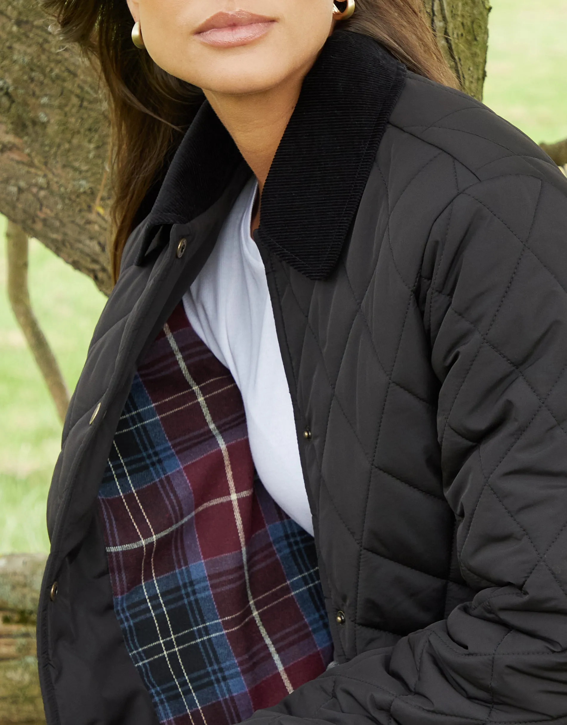 Women's Black Cord Collar Diamond Quilted Heritage Jacket sold by Threadbare product image thumbnail 5