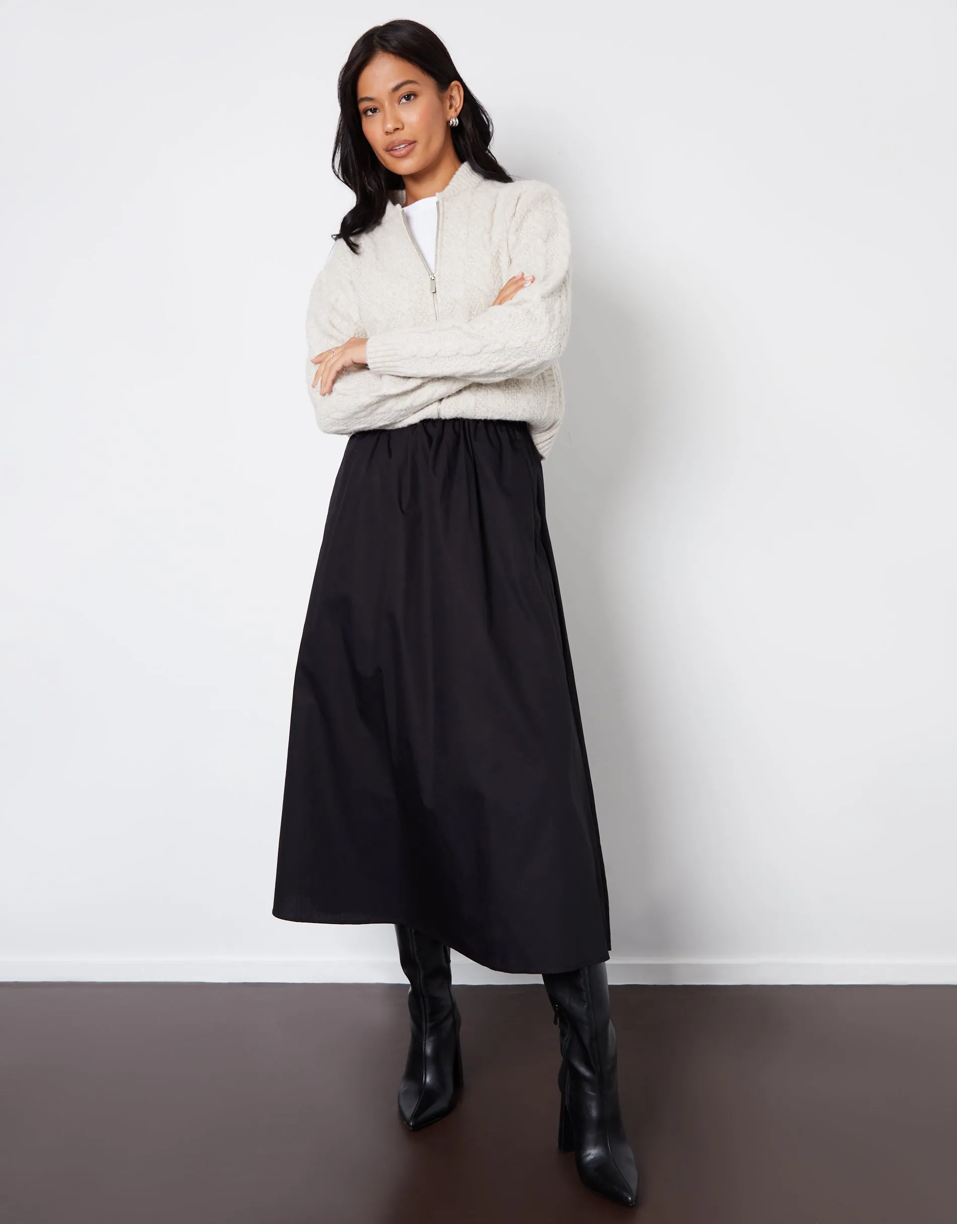 Black Midaxi Skirt with Pockets sold by Threadbare product image thumbnail 3