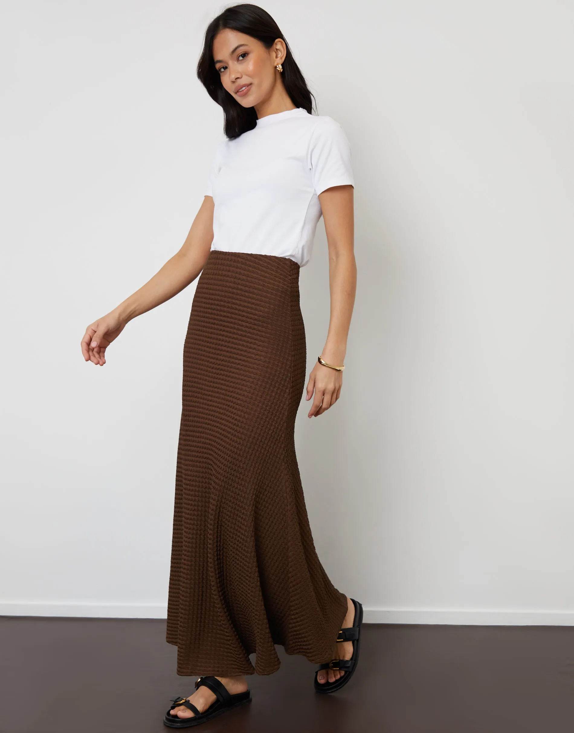 Chocolate Brown Textured Jersey Pull-On Maxi Skirt sold by Threadbare product image thumbnail 3