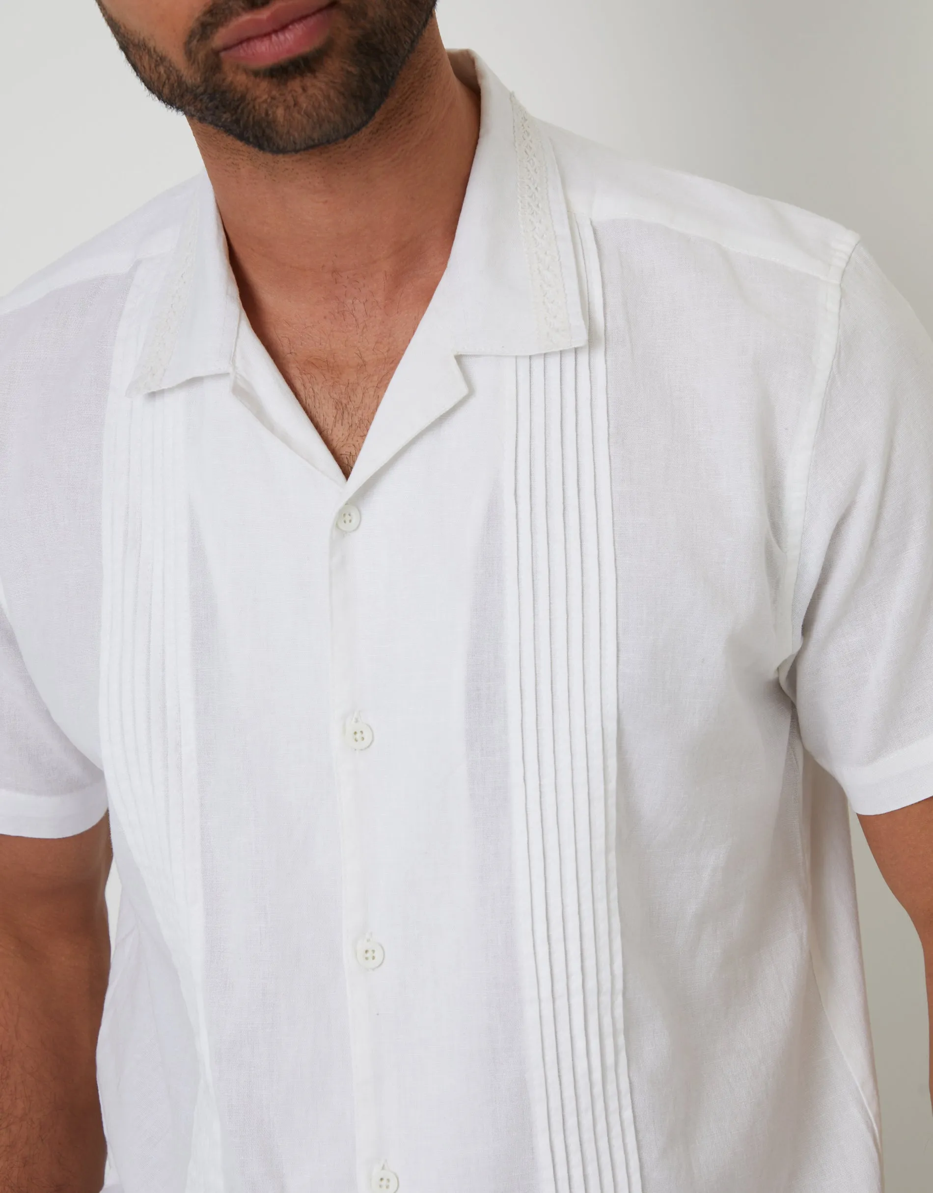 White Pleat Detail Linen Blend Short Sleeve Shirt sold by Threadbare product image thumbnail 4