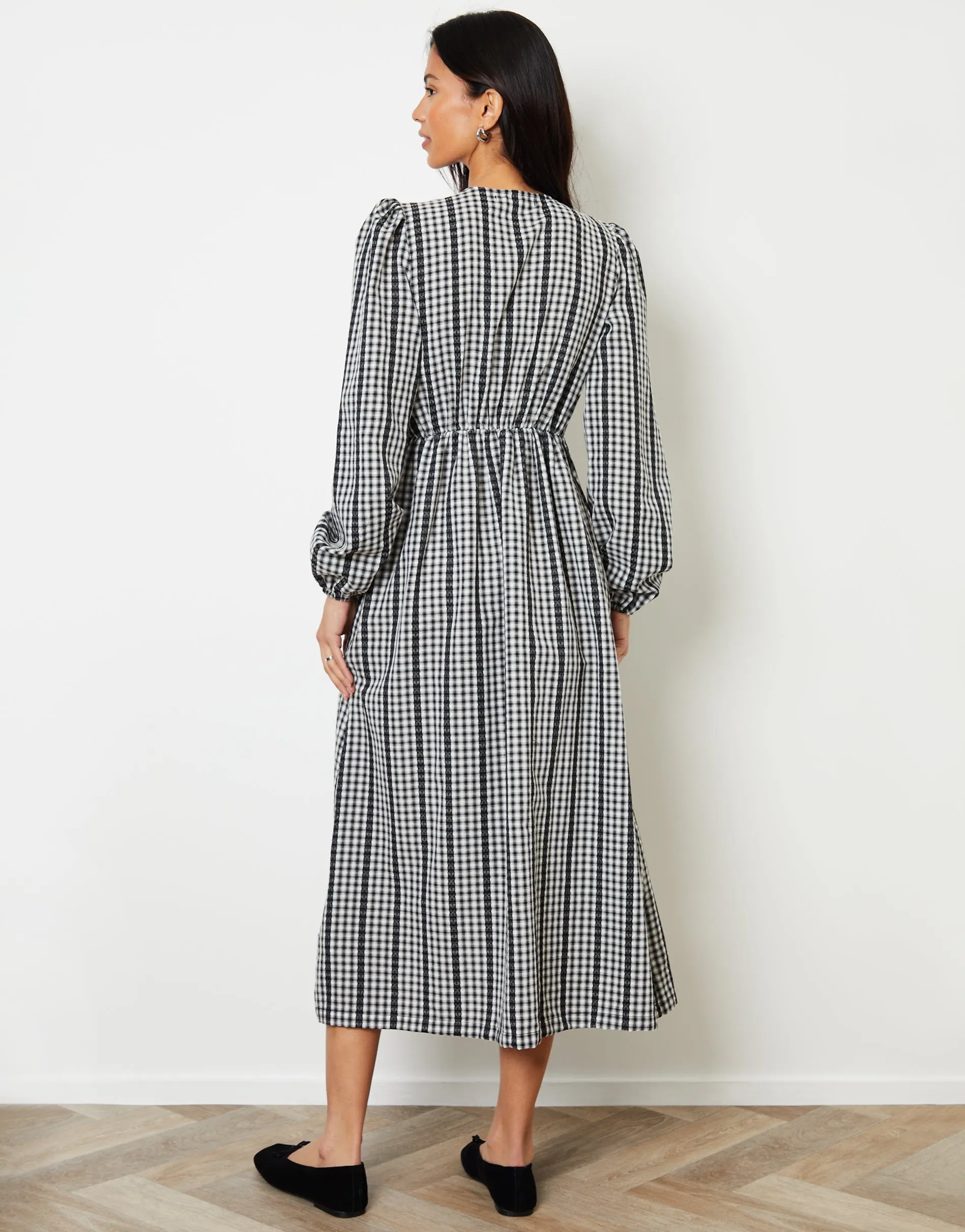 Mono Gingham Check Shirred Detail Midi Dress sold by Threadbare product image thumbnail 4