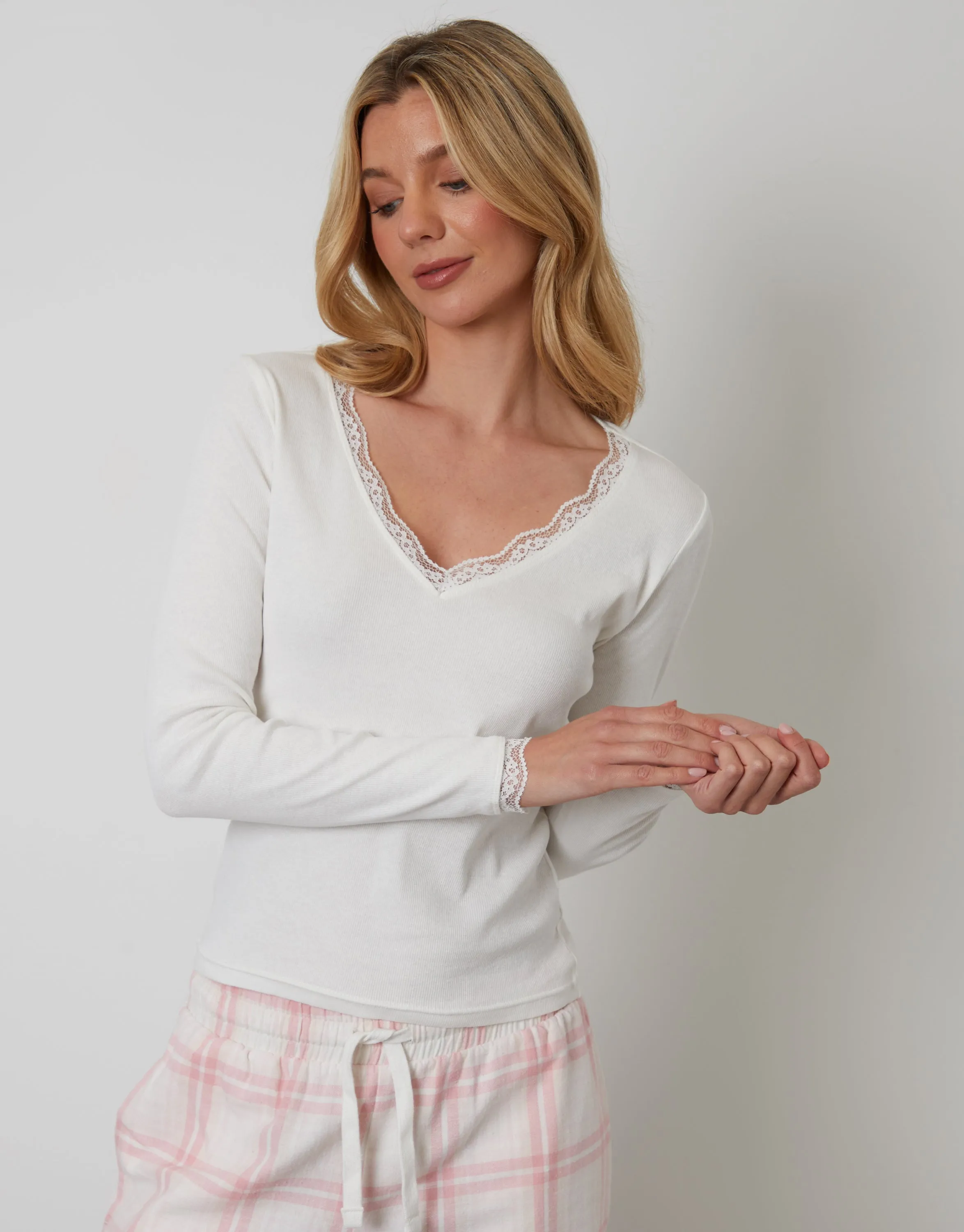 Petite Pink Long Sleeve Check Pyjamas (2-Piece Set) sold by Threadbare product image thumbnail 2