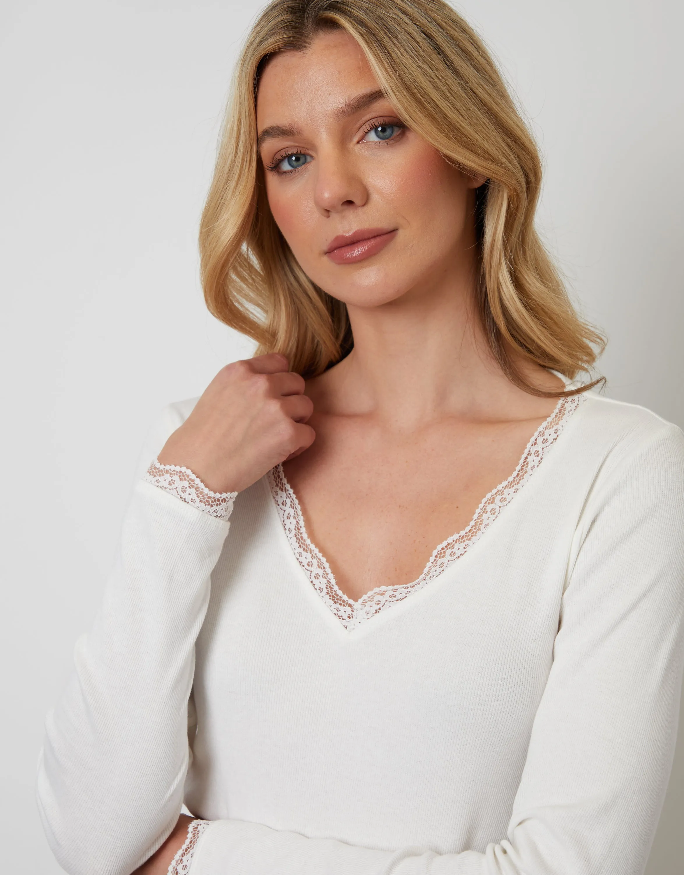 Petite Pink Long Sleeve Check Pyjamas (2-Piece Set) sold by Threadbare product image thumbnail 4