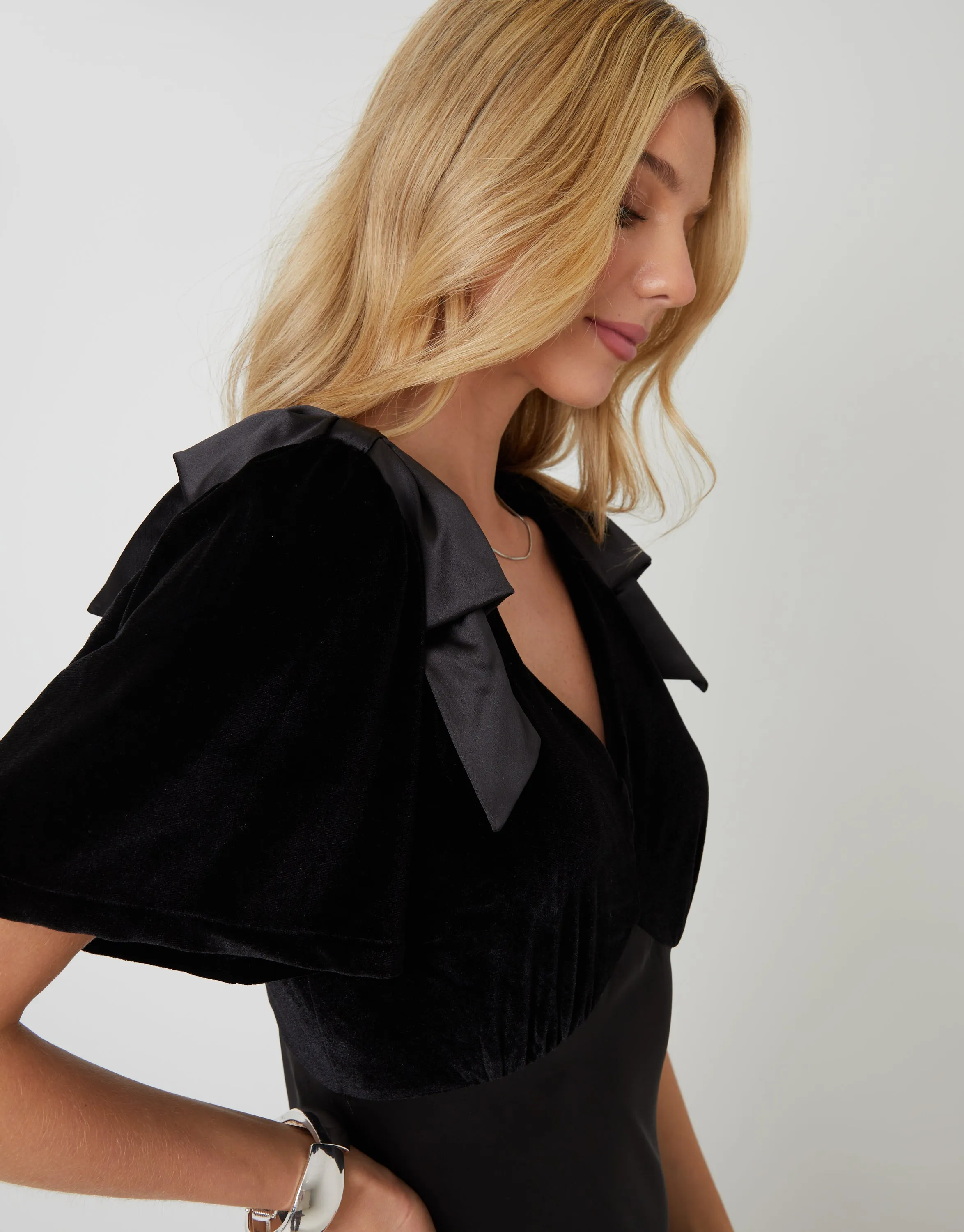 Black Velvet Satin Mix Flutter Sleeve Midi Dress sold by Threadbare product image thumbnail 2