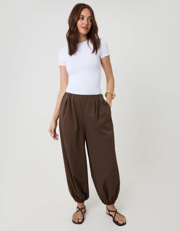 Brown Balloon Trousers with Pockets made by Threadbare