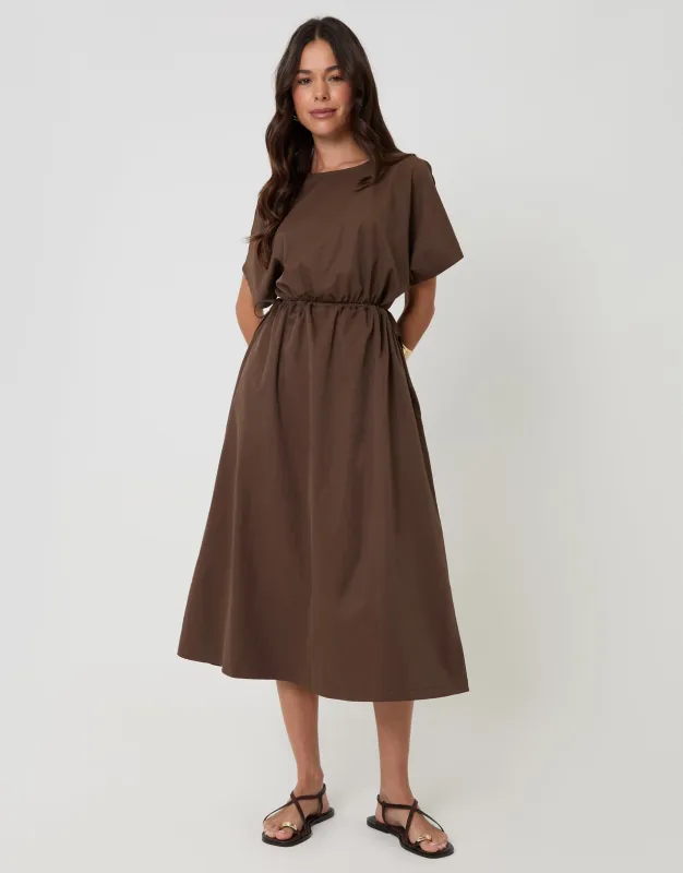 Kimono Sleeve Drawstring Waist Midi Dress in Taupe made by Threadbare