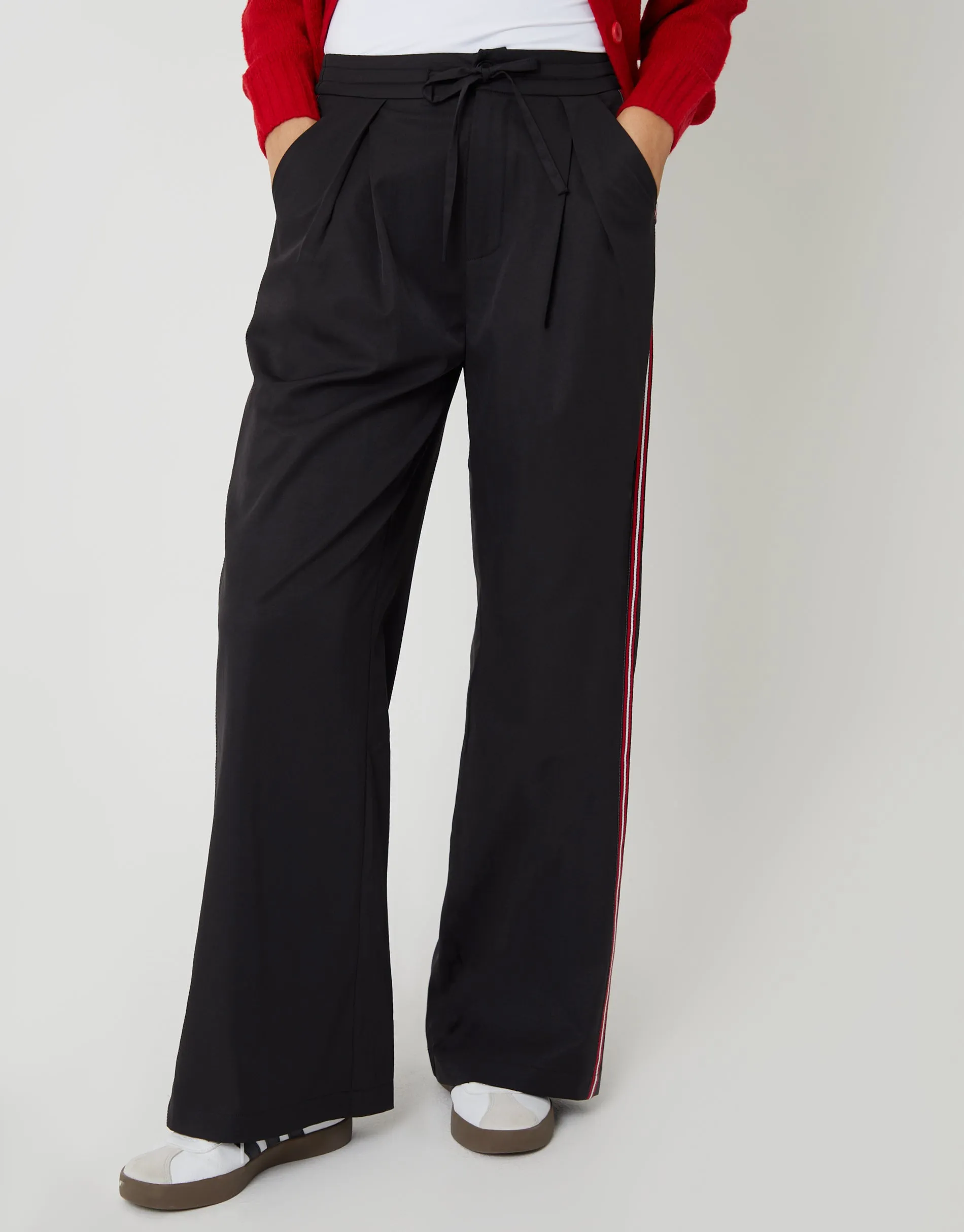 Black Pleated Side Stripe Wide Leg Trousers sold by Threadbare product image thumbnail 3
