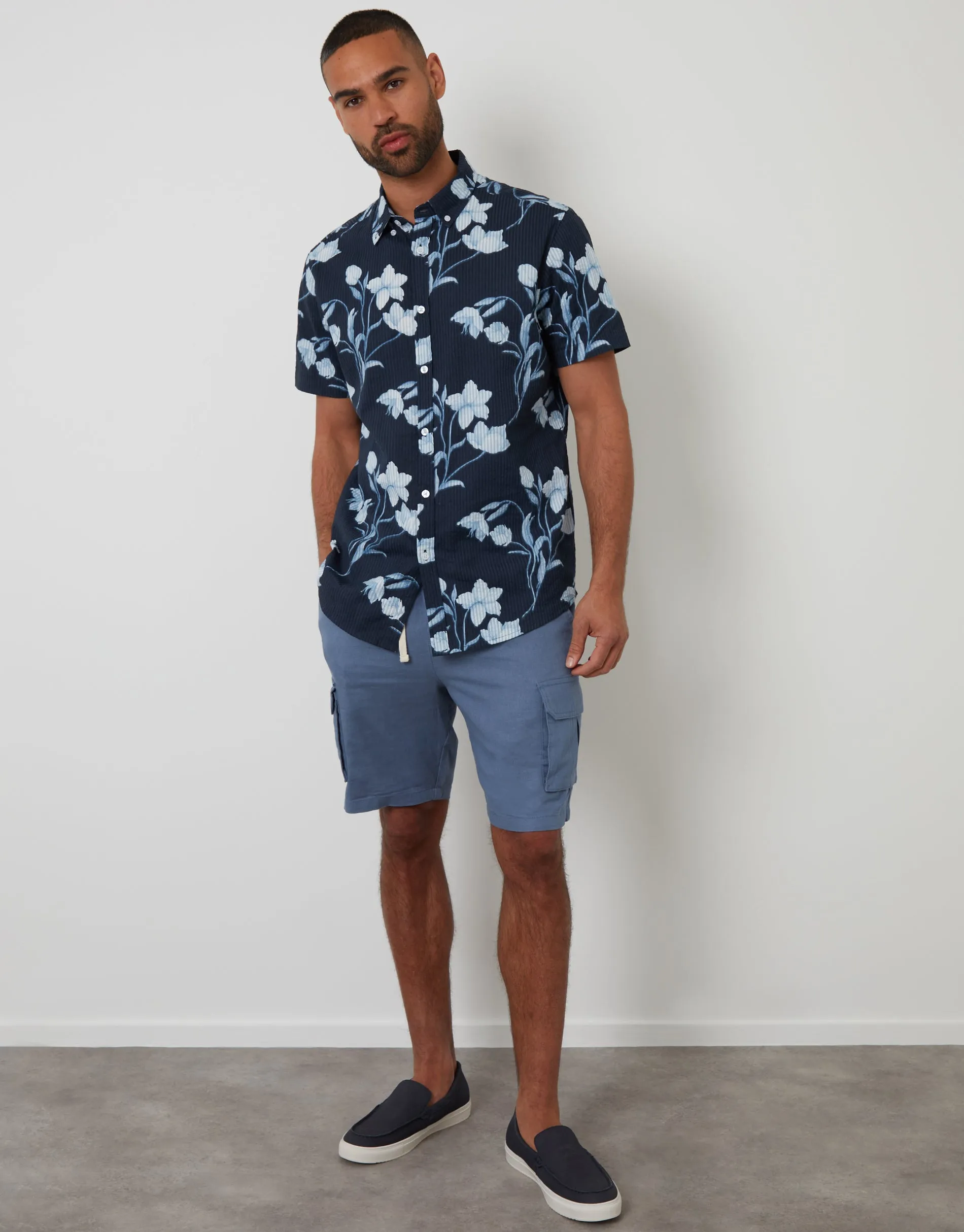 Floral Print Button Down Collar Short Sleeve Shirt in Navy sold by Threadbare product image thumbnail 3