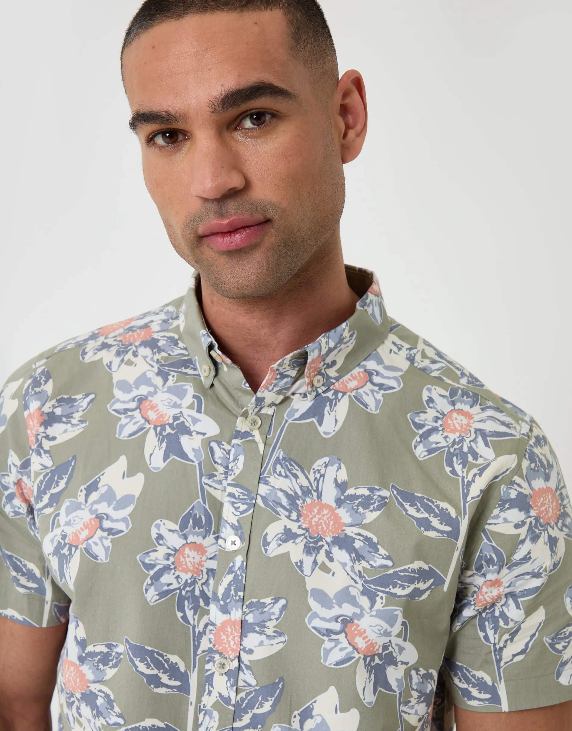 Floral Print Short Sleeve Shirt in Sage Green sold by Threadbare product image thumbnail 4