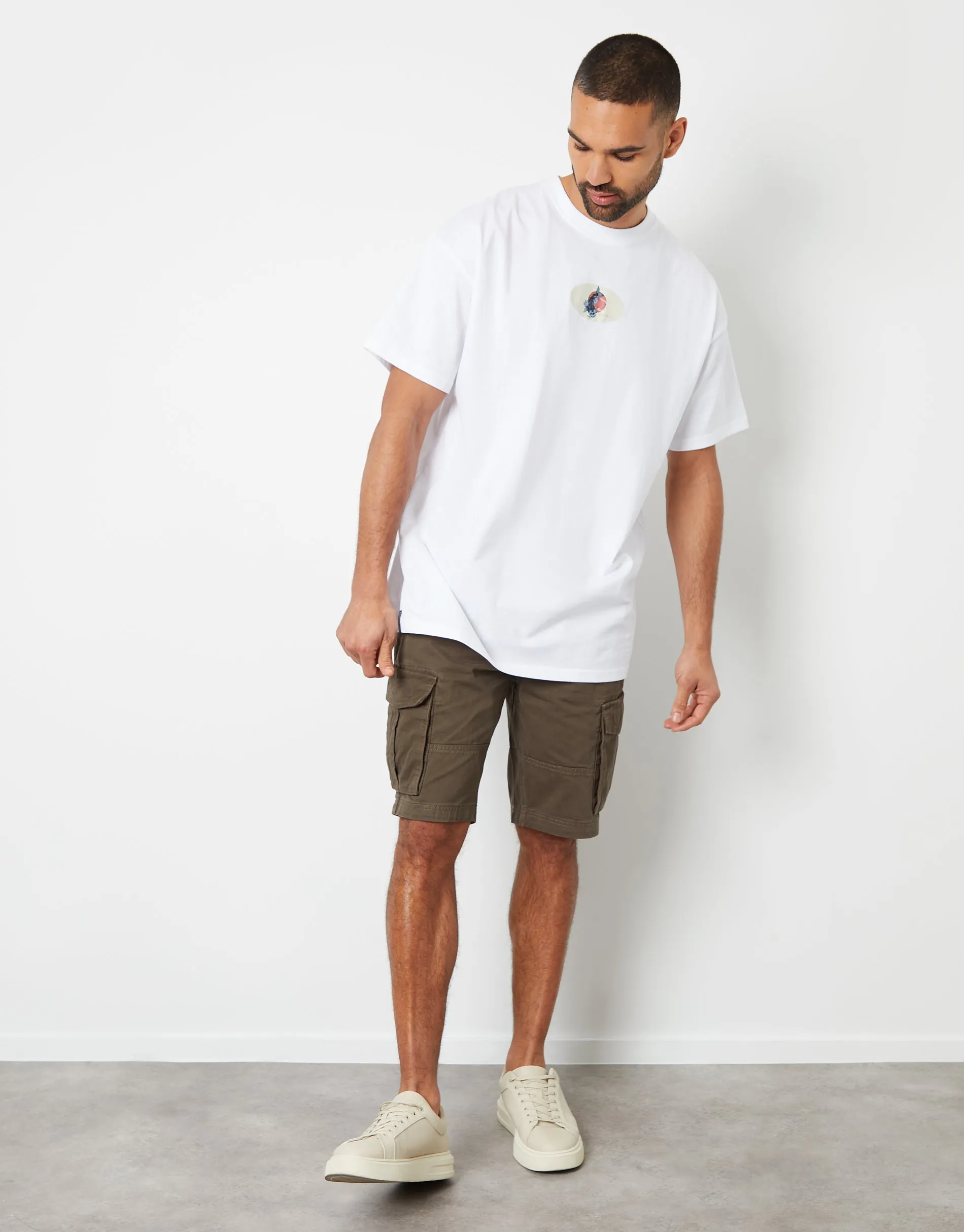 Threadbare Men's White Koi Fish Graphic Print Oversized T-Shirt sold by Threadbare product image thumbnail 3