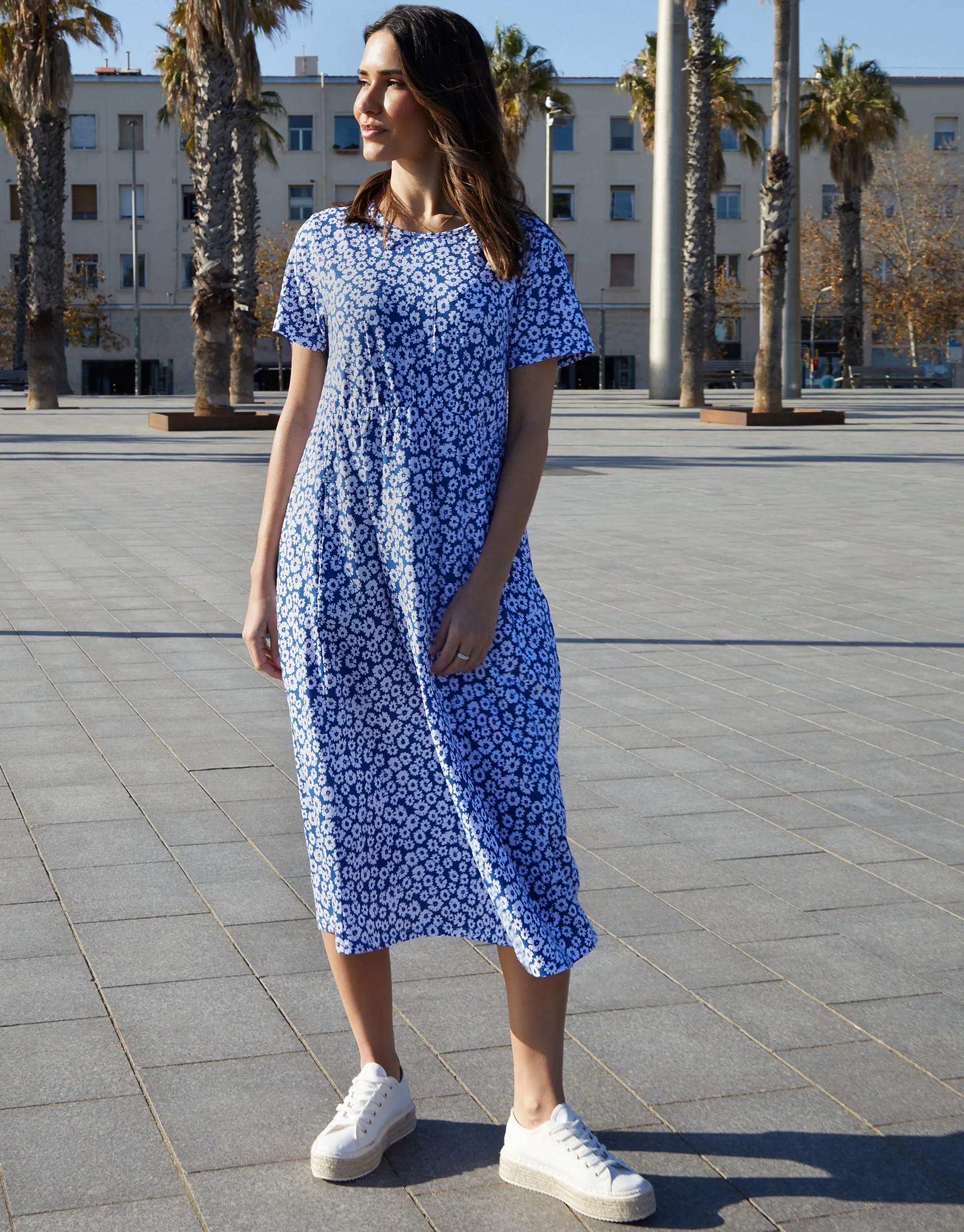 Threadbare Women's Blue Floral Jersey Midi Smock Dress with Pockets sold by Threadbare