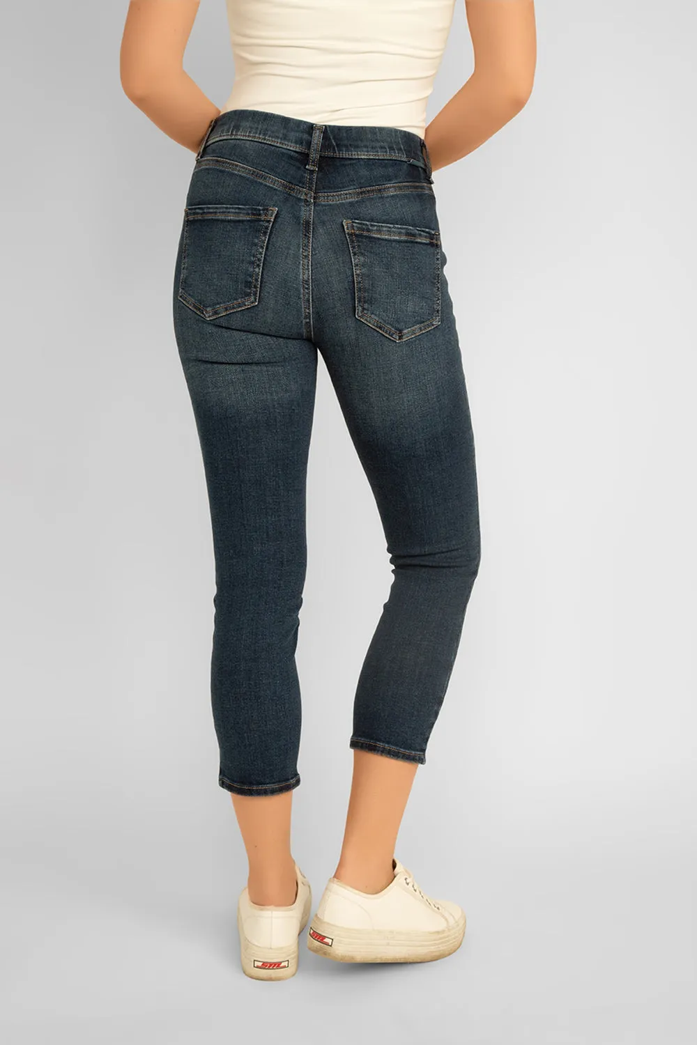 Jag Maya Mid Rise Capri Jeans sold by Bellissima product image thumbnail 2