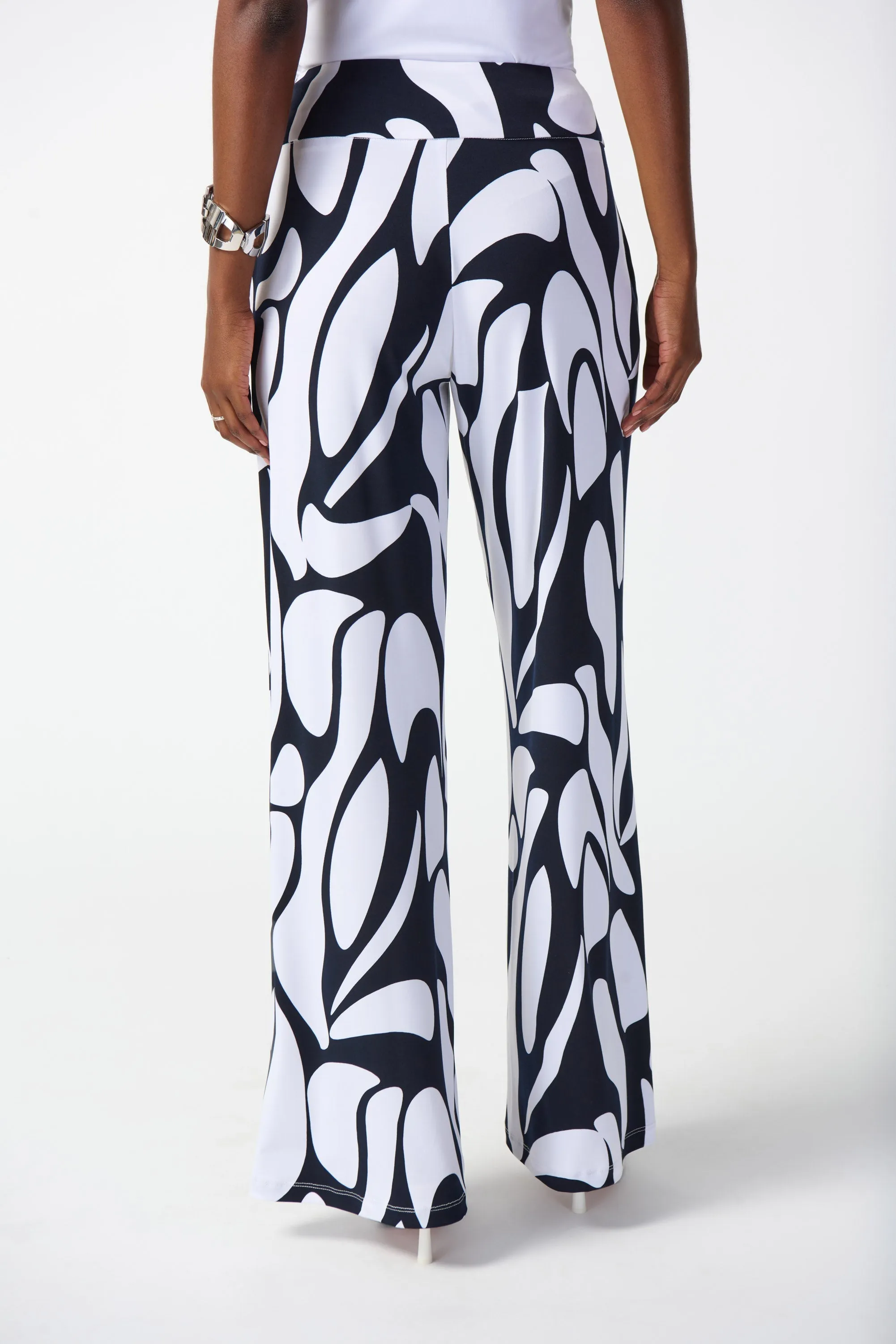 Silky Knit Geometric Print Wide-Leg Pants sold by Bellissima product image thumbnail 4