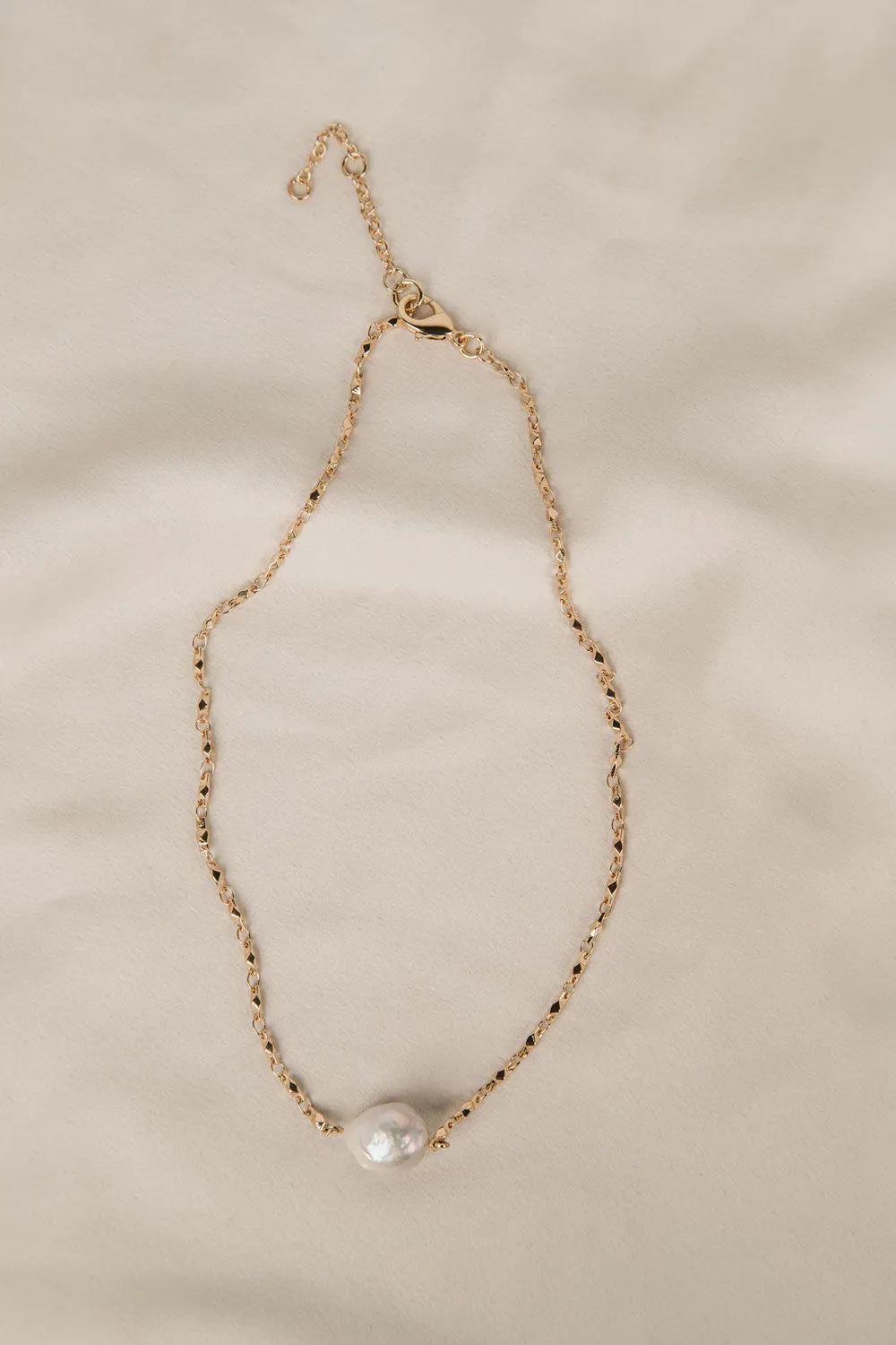 Pearl & Chain Necklace sold by Bellissima product image thumbnail 3