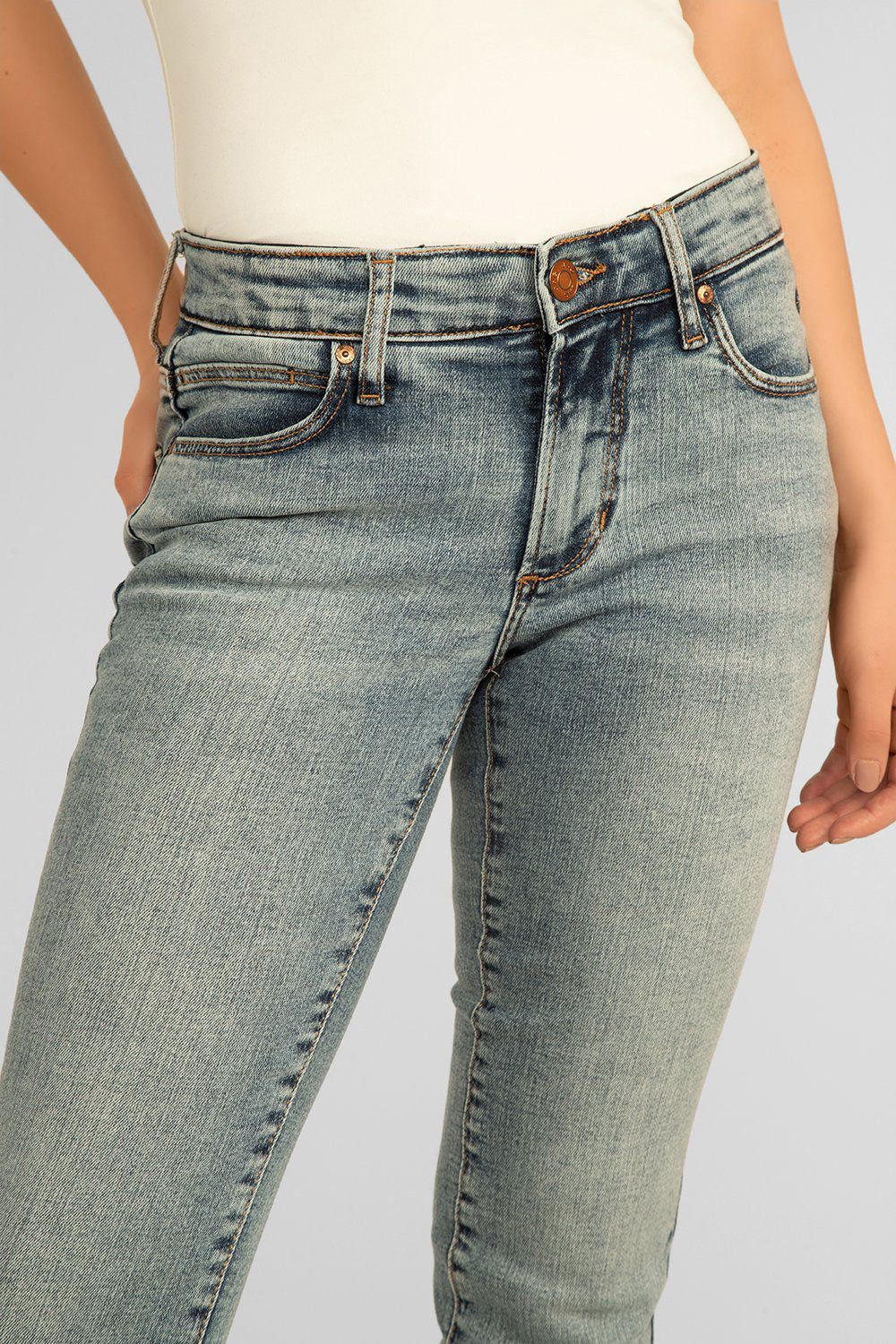 Jag Ruby Mid Rise Straight Crop Jeans sold by Bellissima product image thumbnail 2