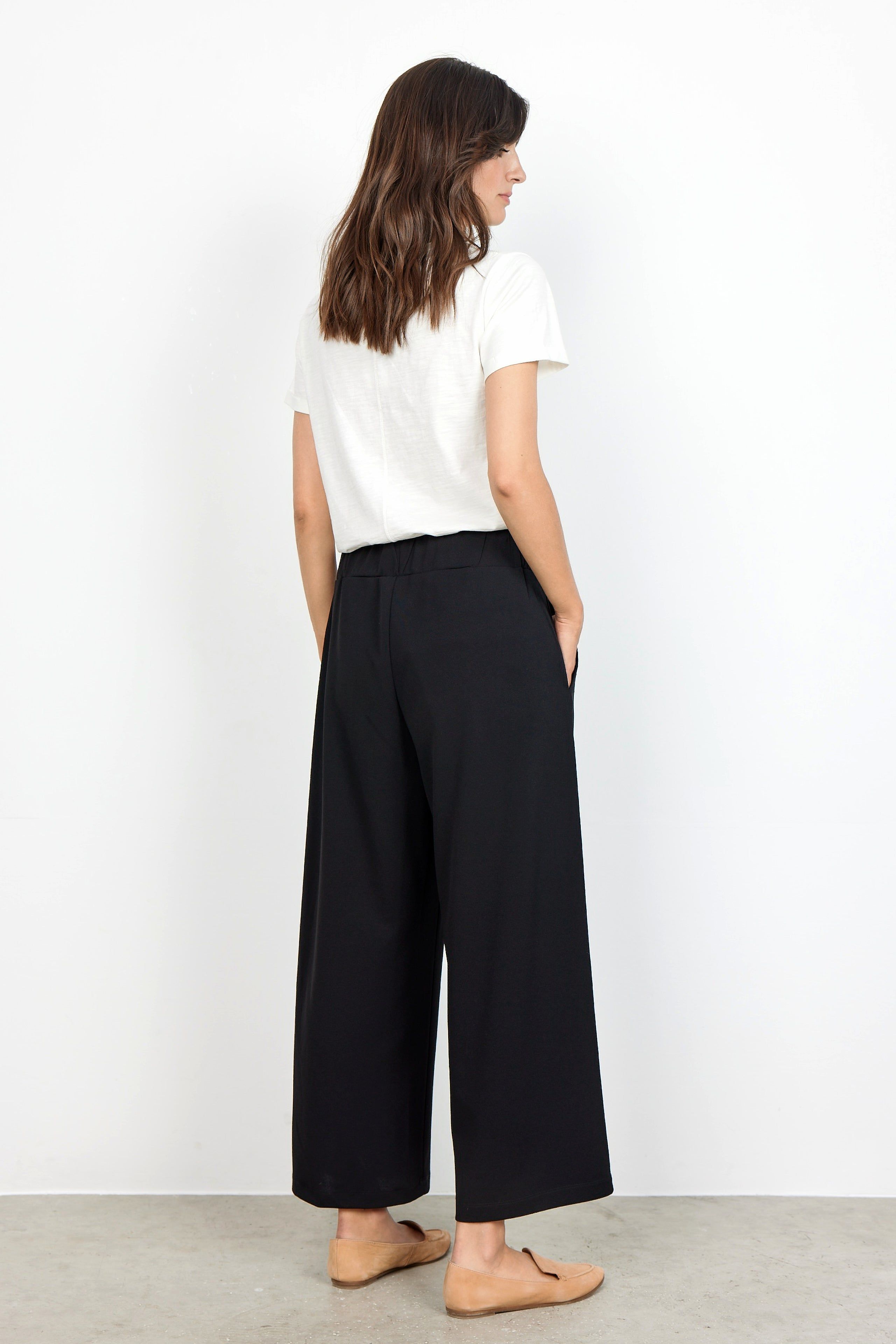 Pull On Wide Leg Cropped Pants sold by Bellissima product image thumbnail 4