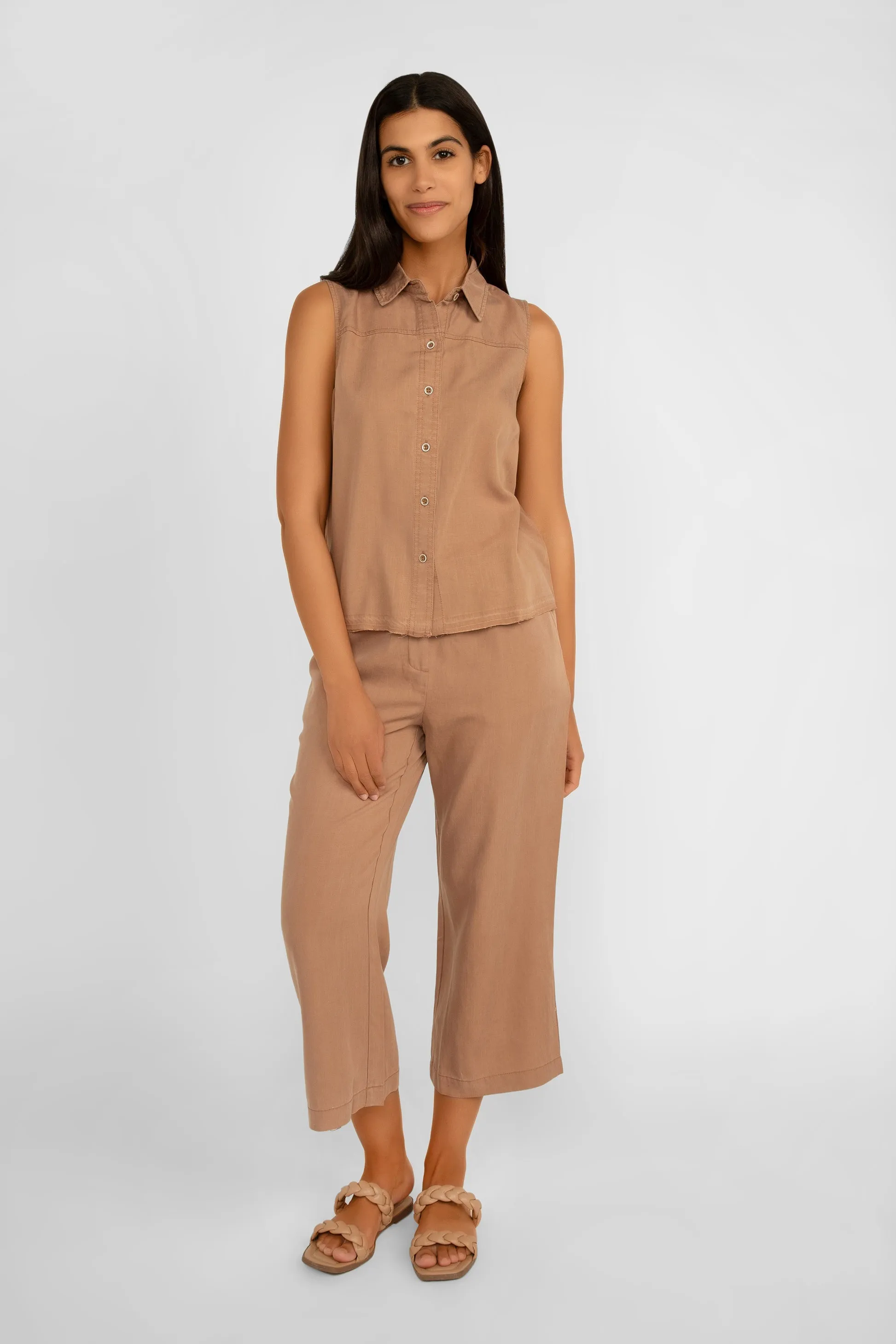 Cropped Tencel Pants sold by Bellissima product image thumbnail 2