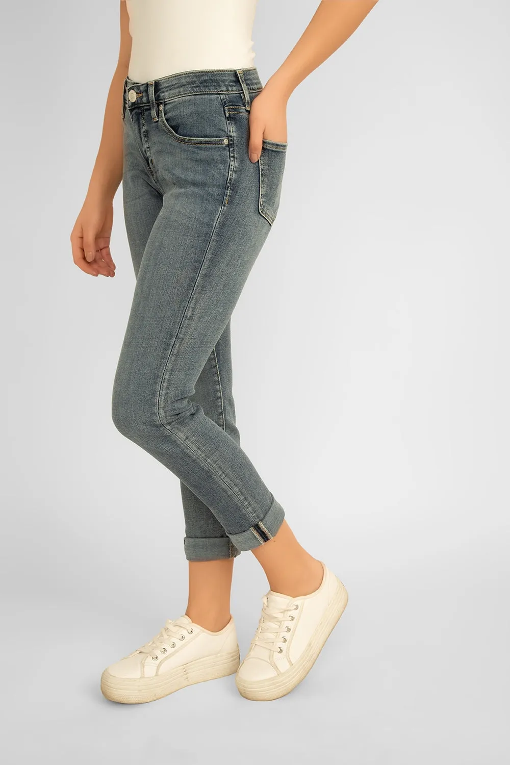 Jag Carter Mid Rise Girlfriend Jeans sold by Bellissima product image thumbnail 2
