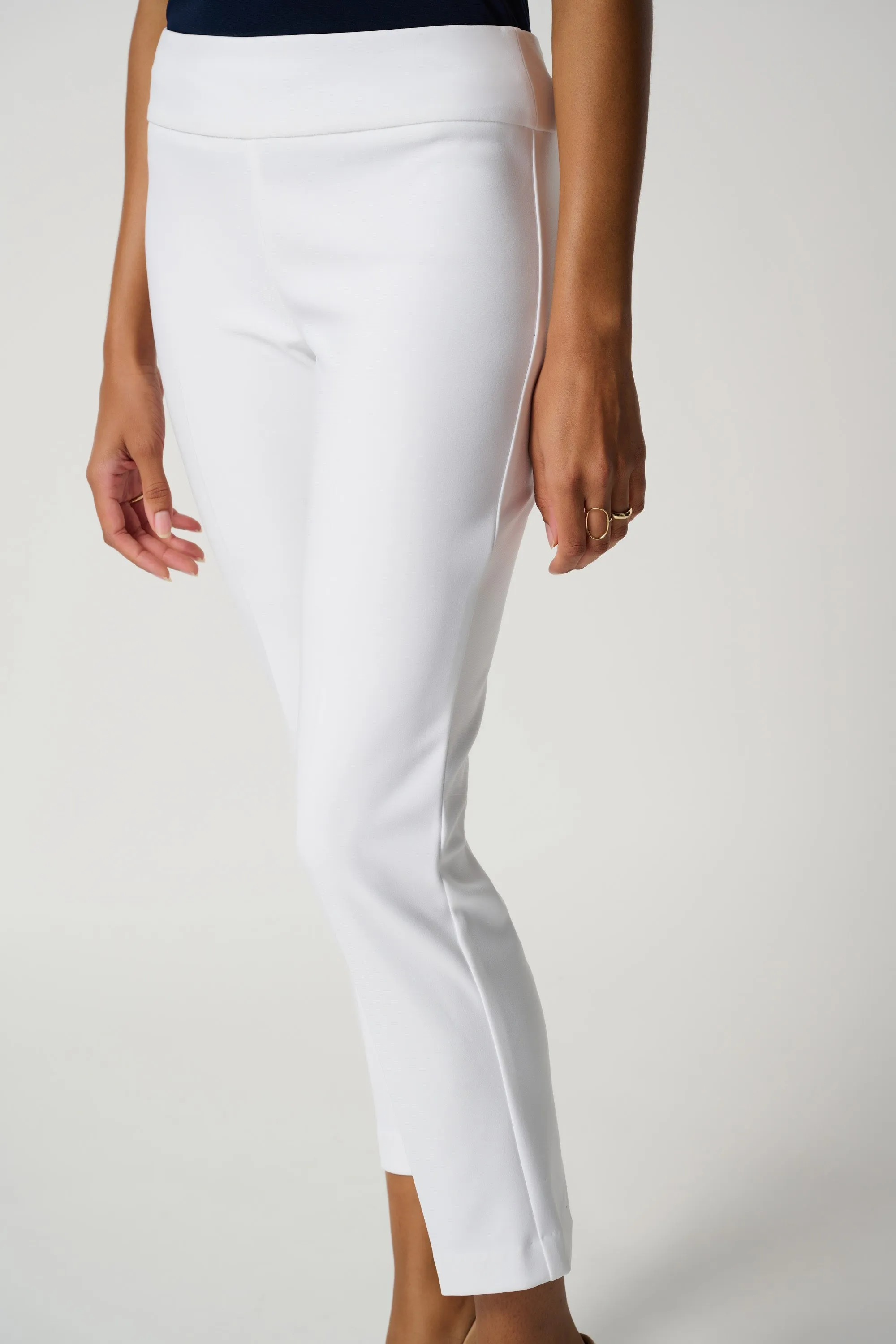 Classic Cropped Pant - The Essentials sold by Bellissima product image thumbnail 4