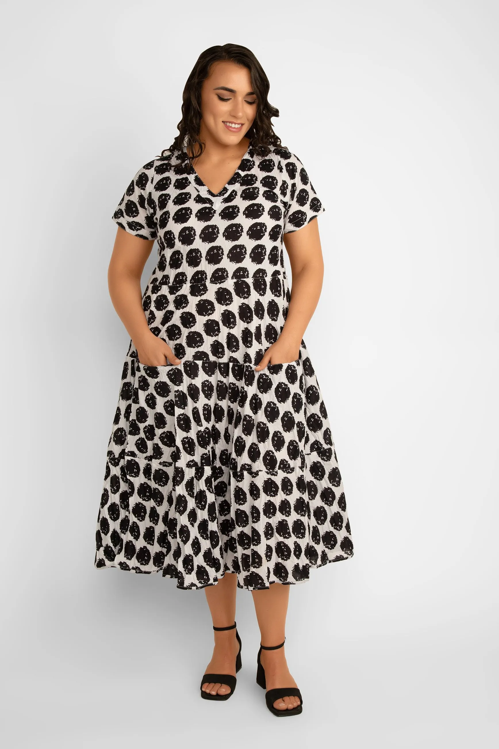 Short Sleeve V-Neck Printed Cotton Dress sold by Bellissima