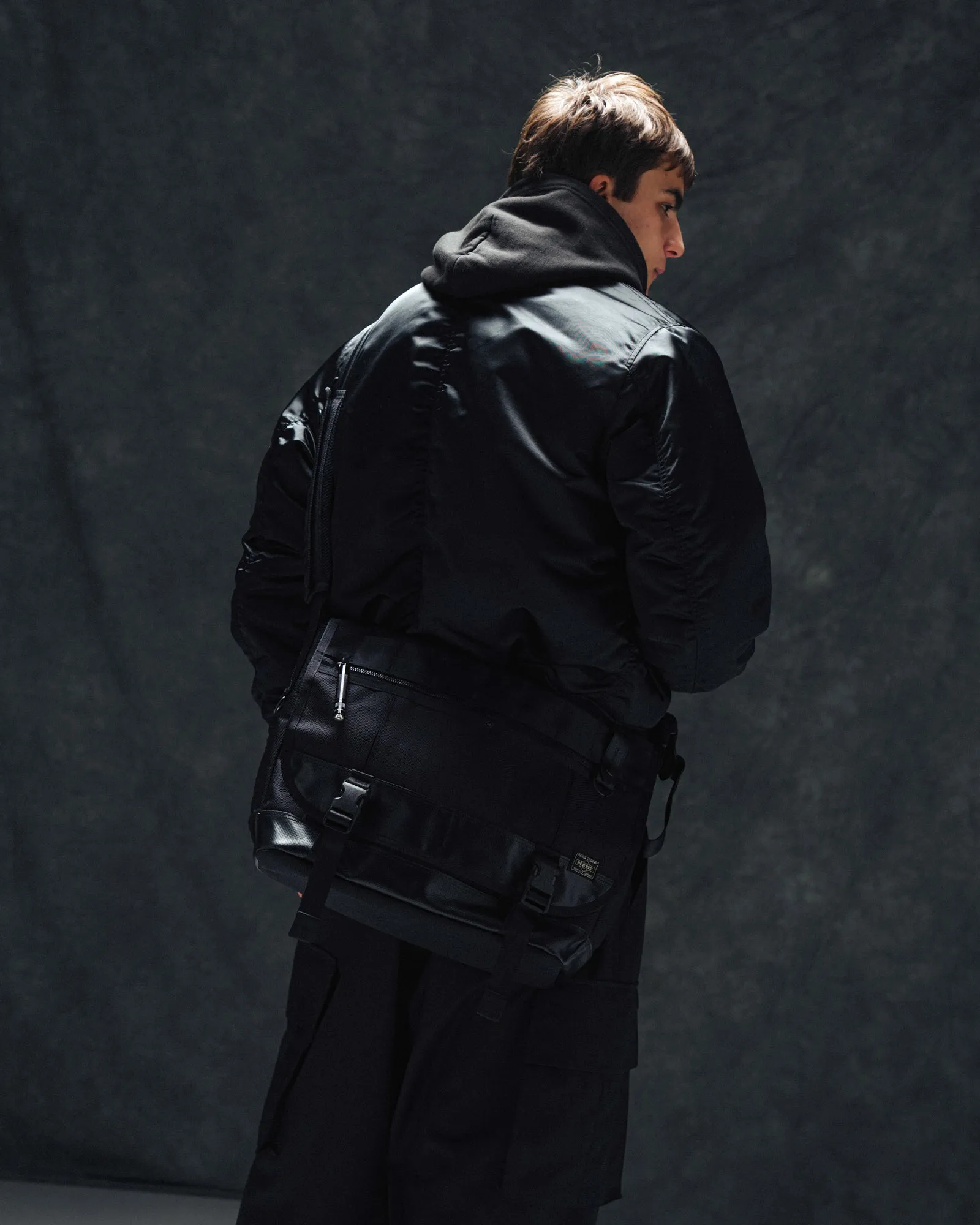 Heat Messenger Bag (L) sold by OVERKILL product image thumbnail 3