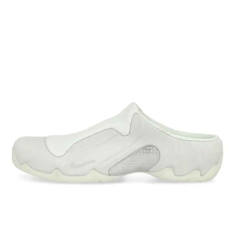 Clogposite made by Nike