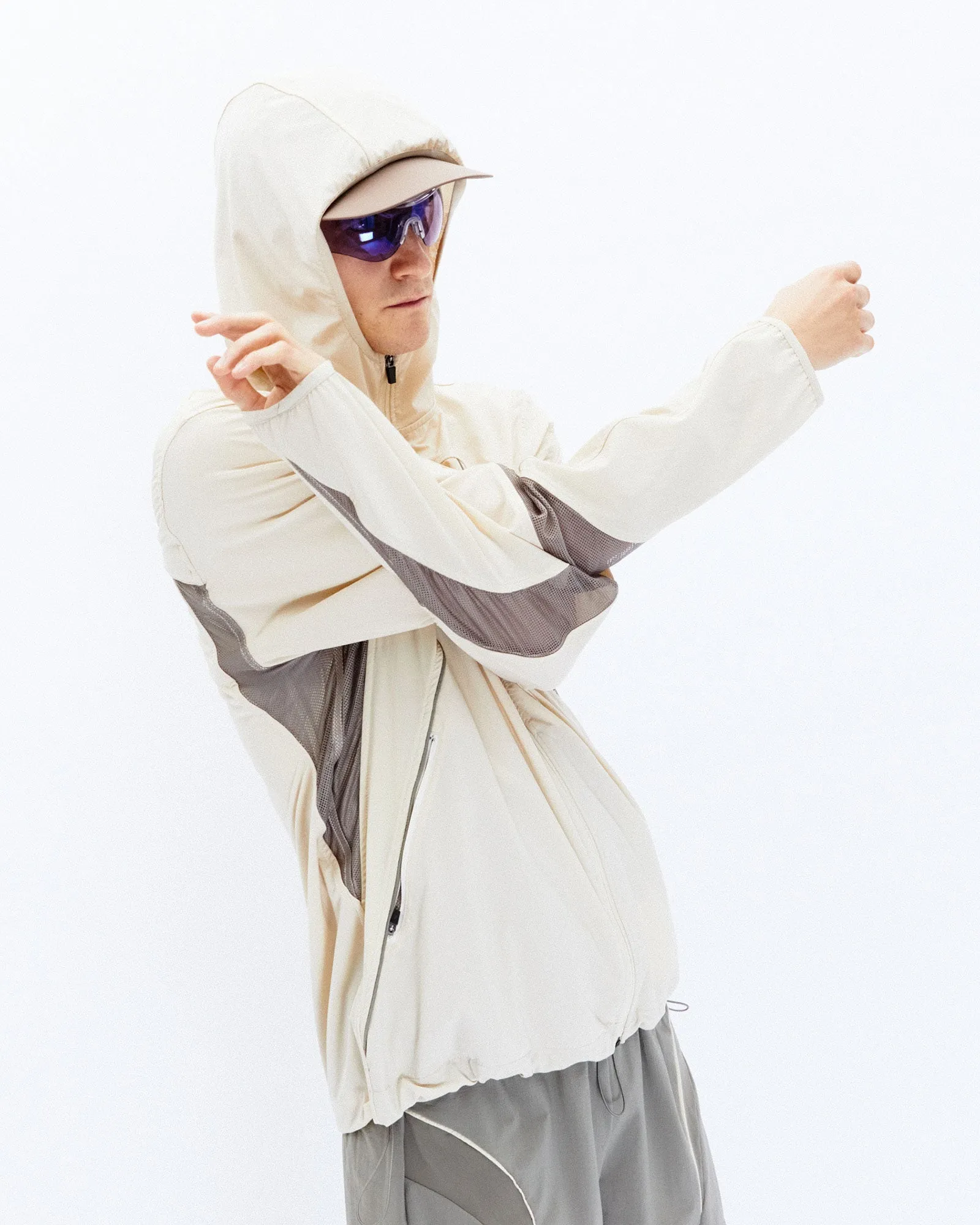 Running Jacket Solaris sold by OVERKILL product image thumbnail 4