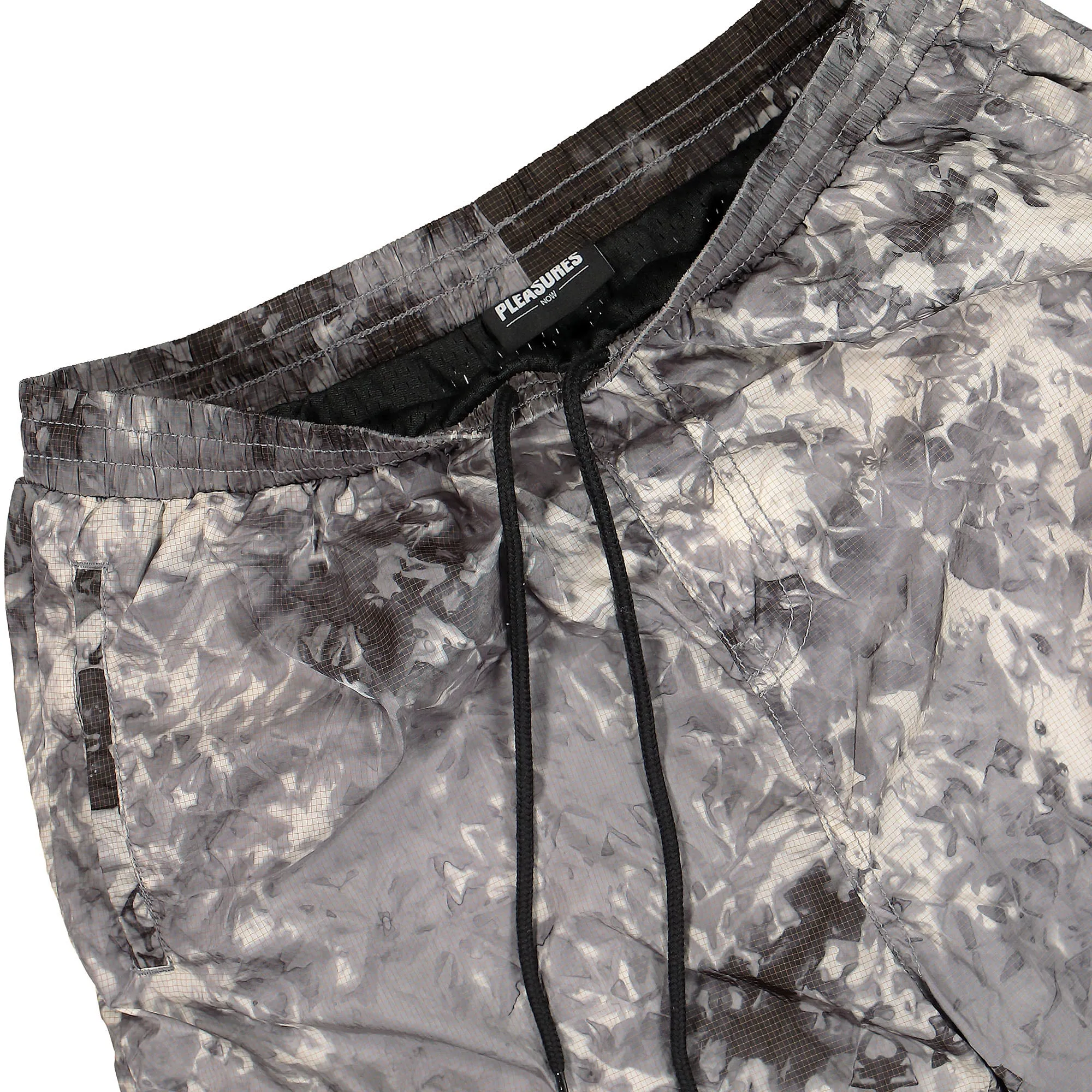 Jeffrey Nylon Cargo Pant sold by OVERKILL product image thumbnail 4