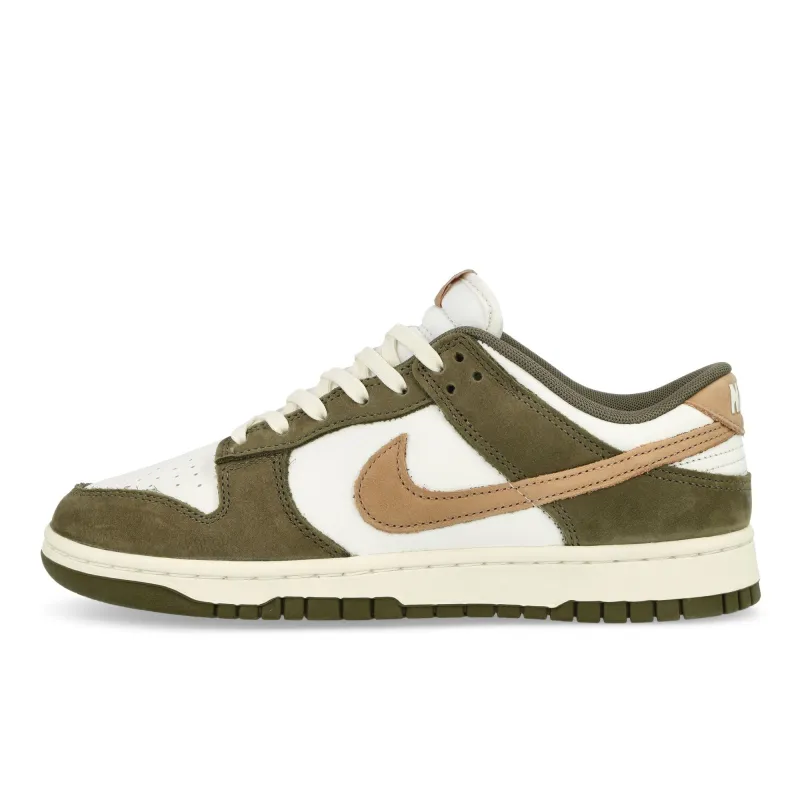 Dunk Low Retro Premium made by Nike