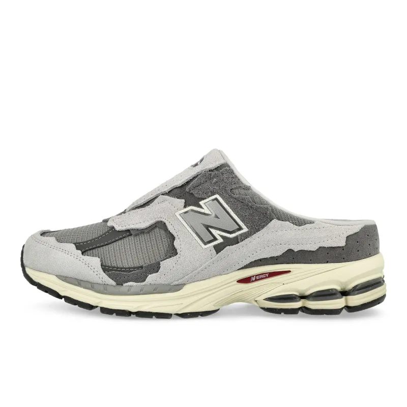 M2002NA made by New Balance
