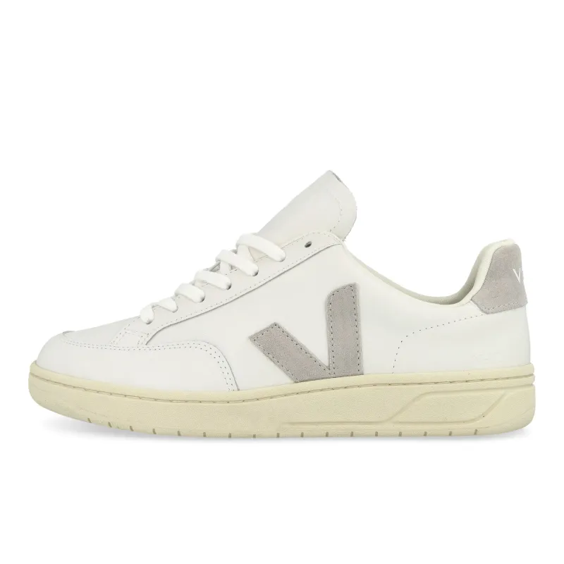 V-12 Leather made by Veja