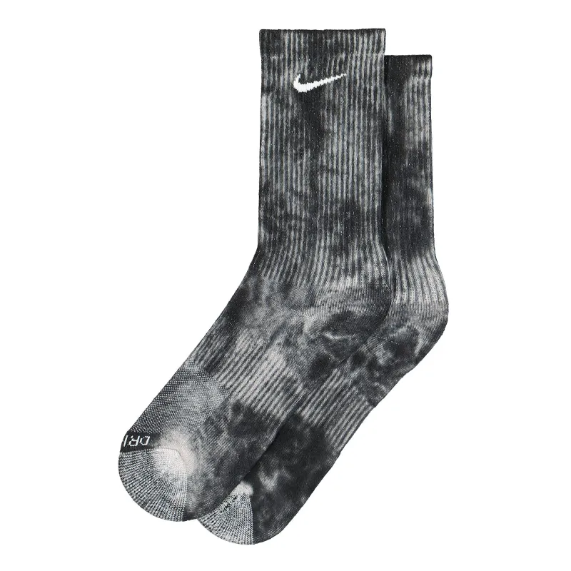 Everyday Plus Cush Crew Socks made by Nike