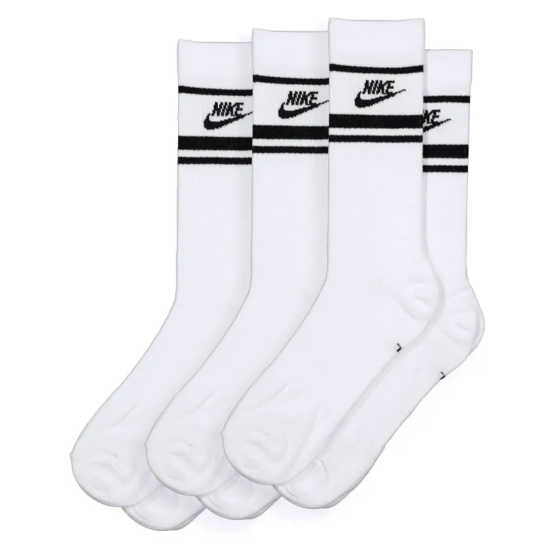 Sportswear Essential Socks 3 Pack made by Nike
