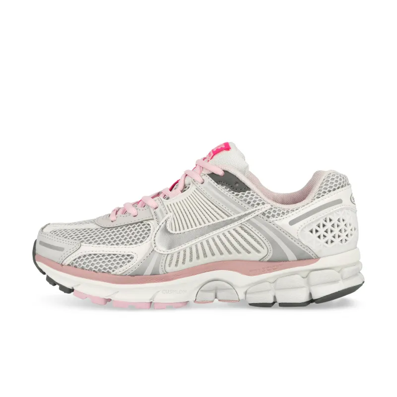 W Zoom Vomero 5 made by Nike