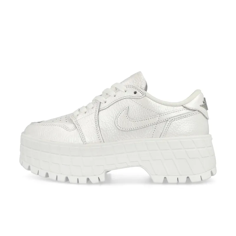 W Air Jordan 1 Brooklyn Low made by Jordan